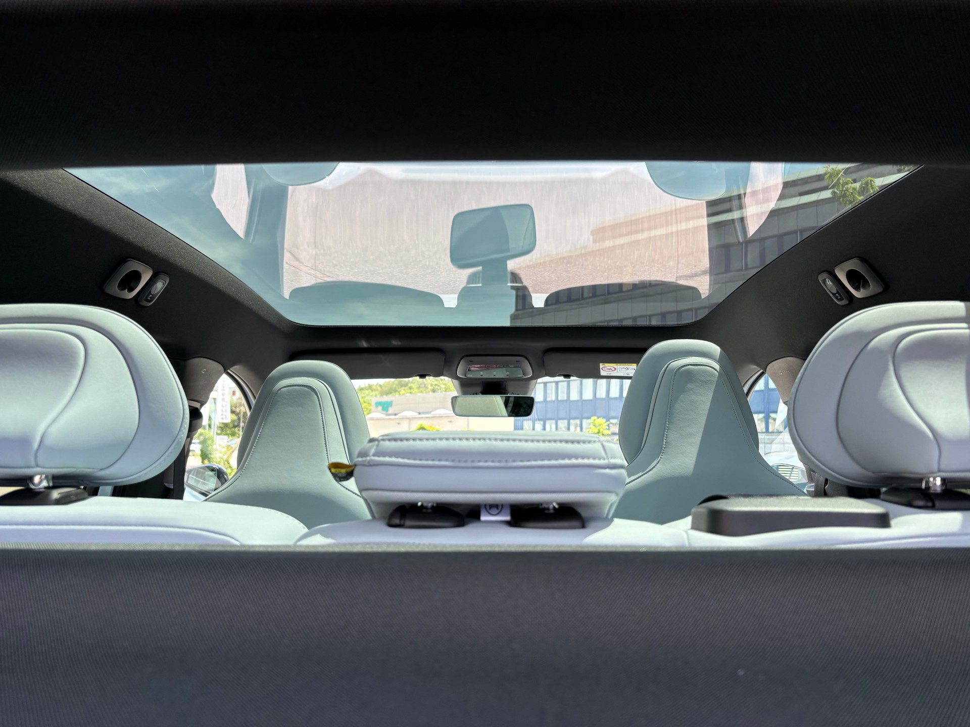 VOLVO EX30 E60 Twin Ultra Performance AWD-image-10