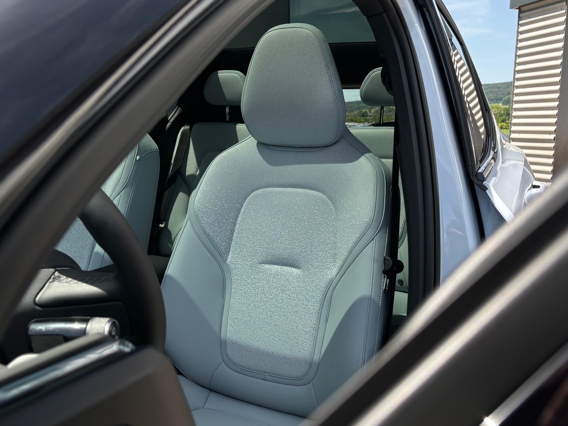 VOLVO EX30 E60 Twin Ultra Performance AWD-showroom-element-3