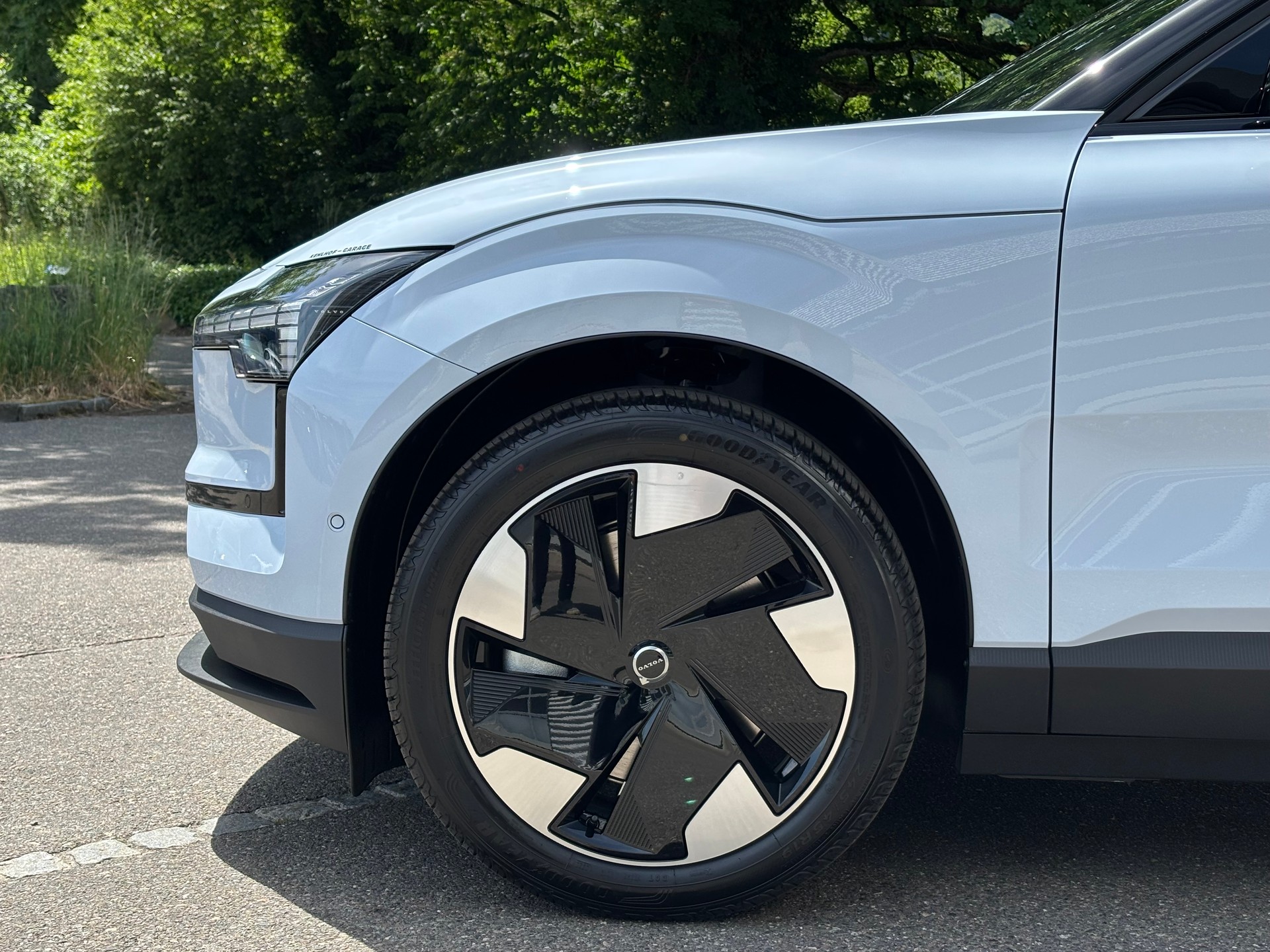 VOLVO EX30 E60 Twin Ultra Performance AWD-showroom-element-1