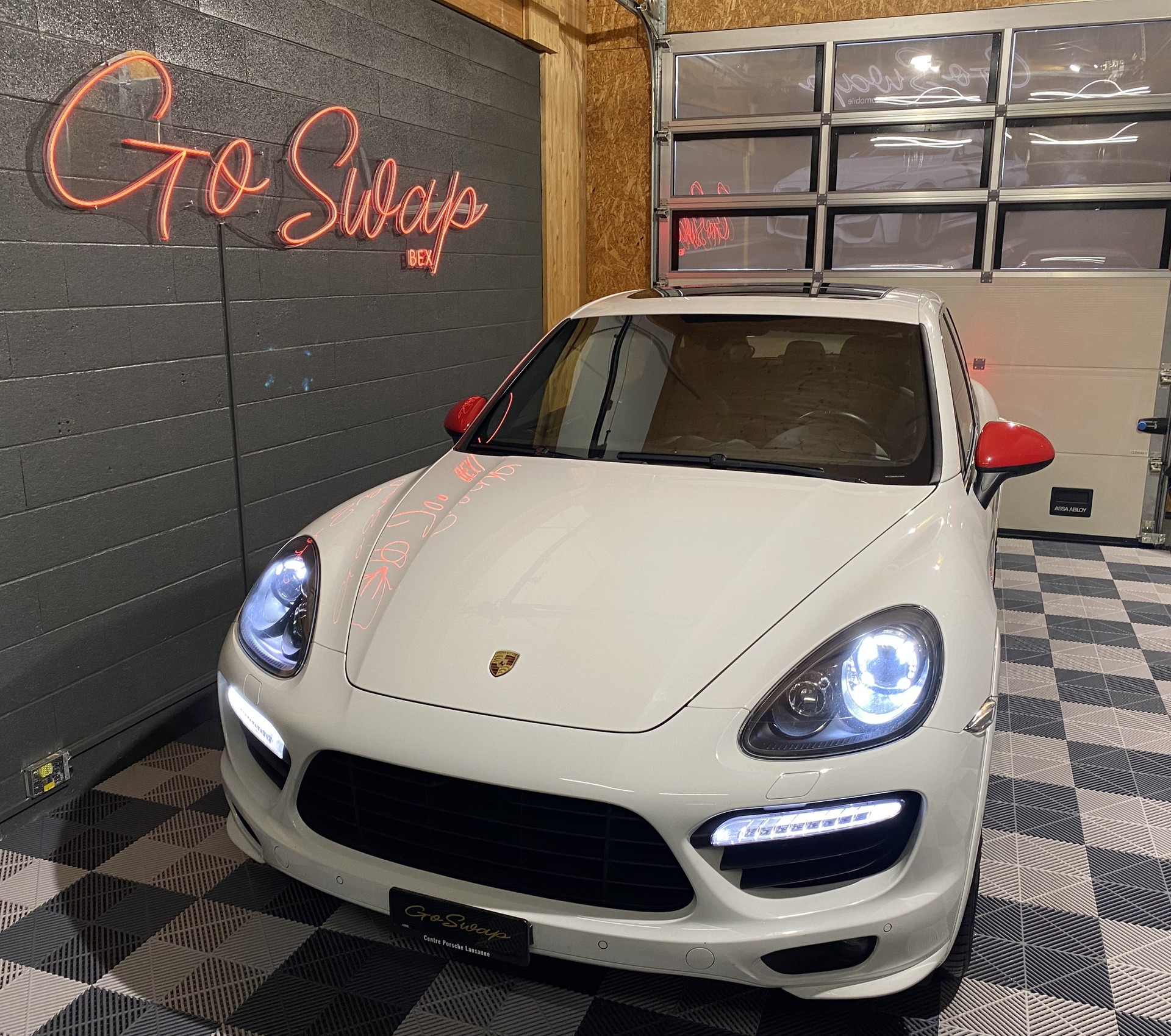 PORSCHE Cayenne GTS-image-5