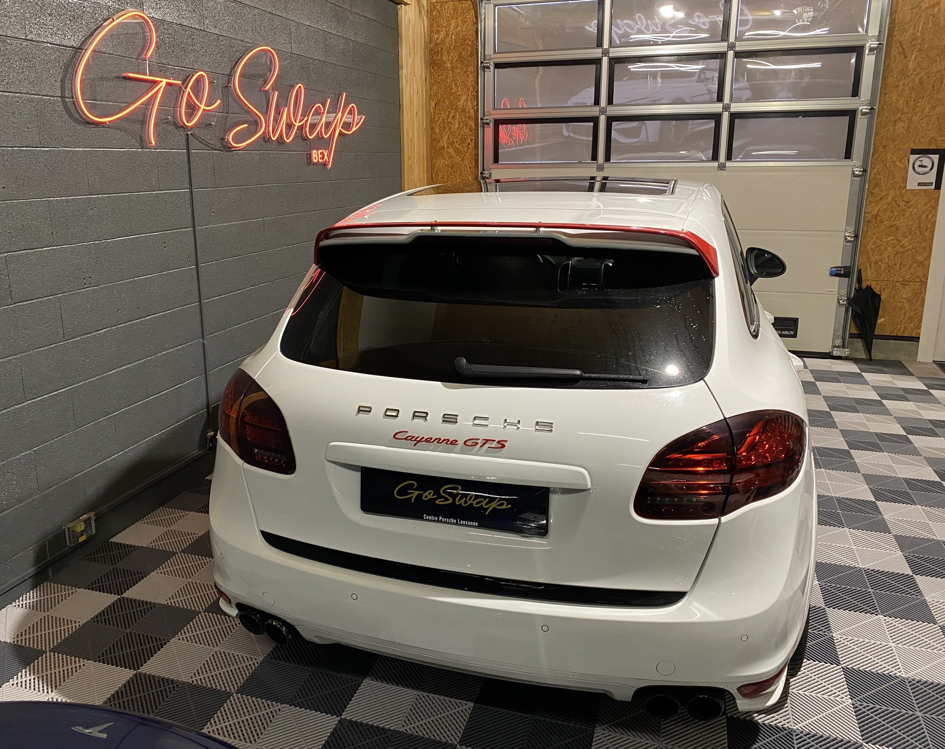PORSCHE Cayenne GTS-image-4