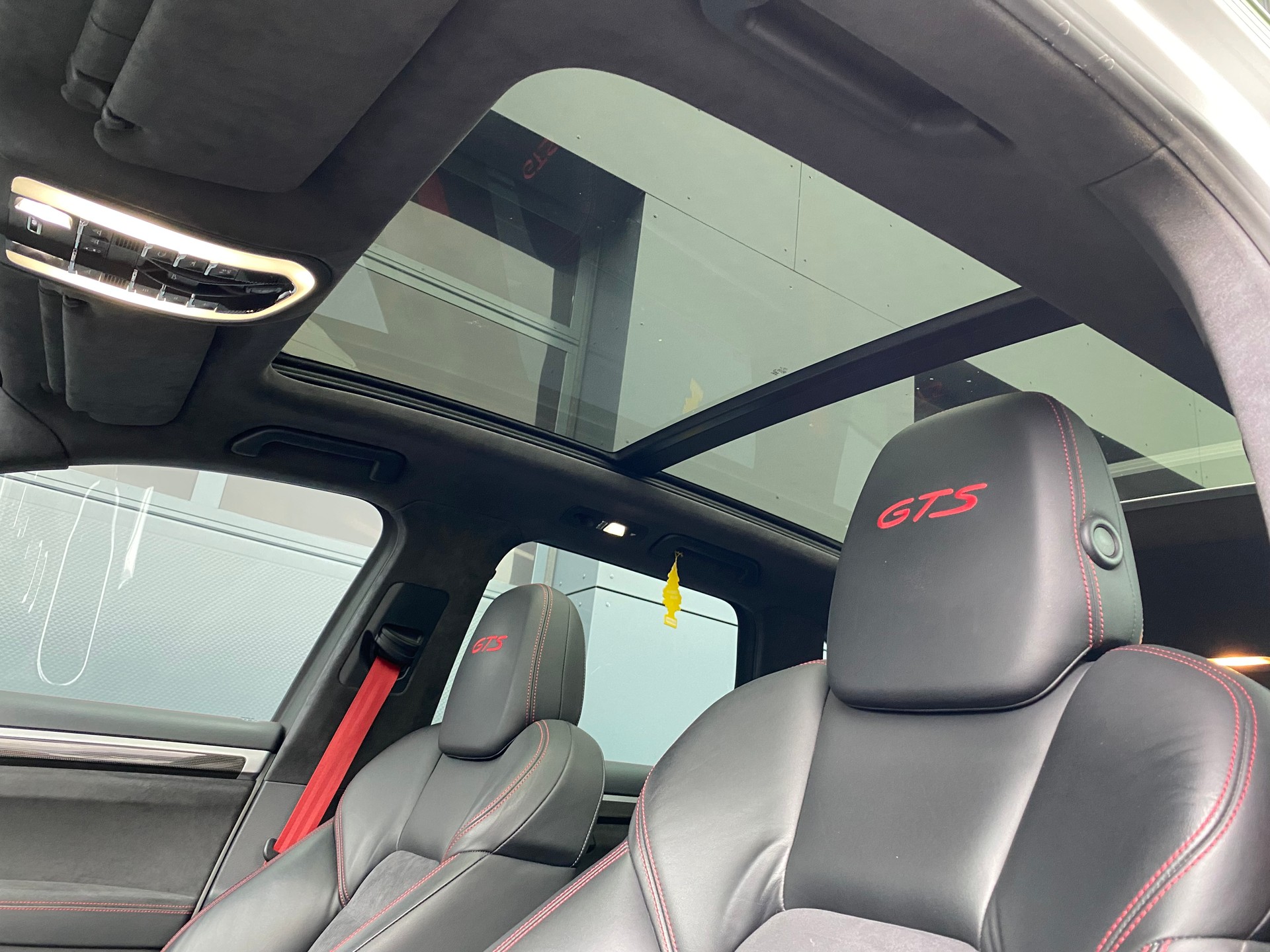 PORSCHE Cayenne GTS-image-14