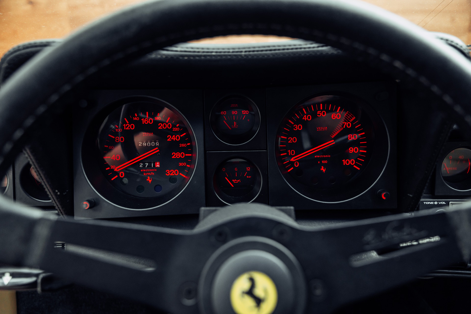 FERRARI 512 BBi-image-14