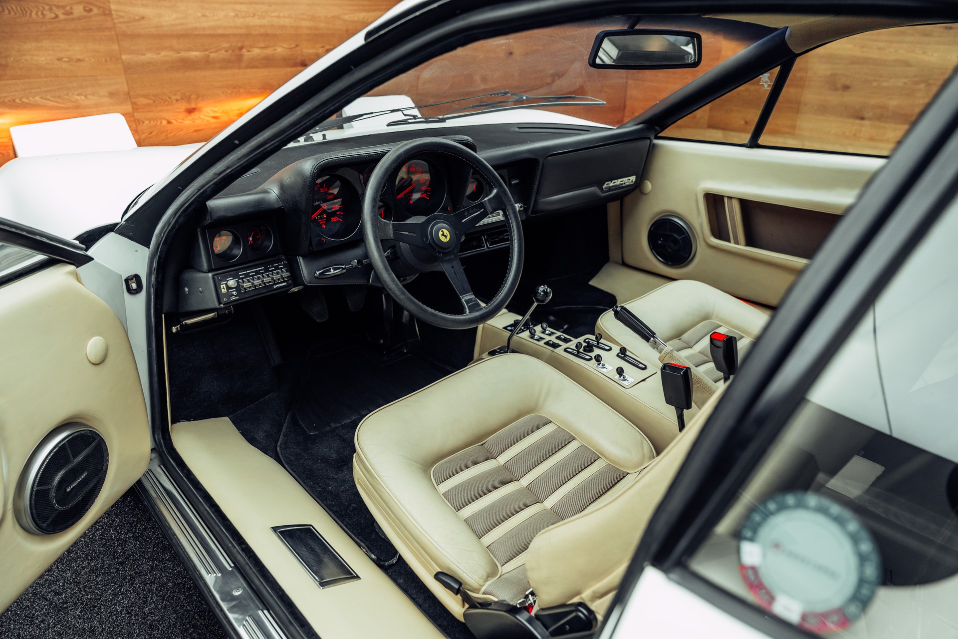 FERRARI 512 BBi-image-4