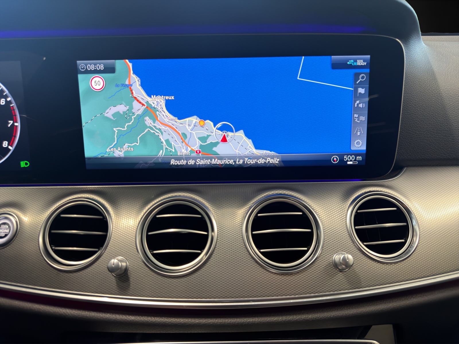 MERCEDES-BENZ E 200 Avantgarde 4Matic-image-11