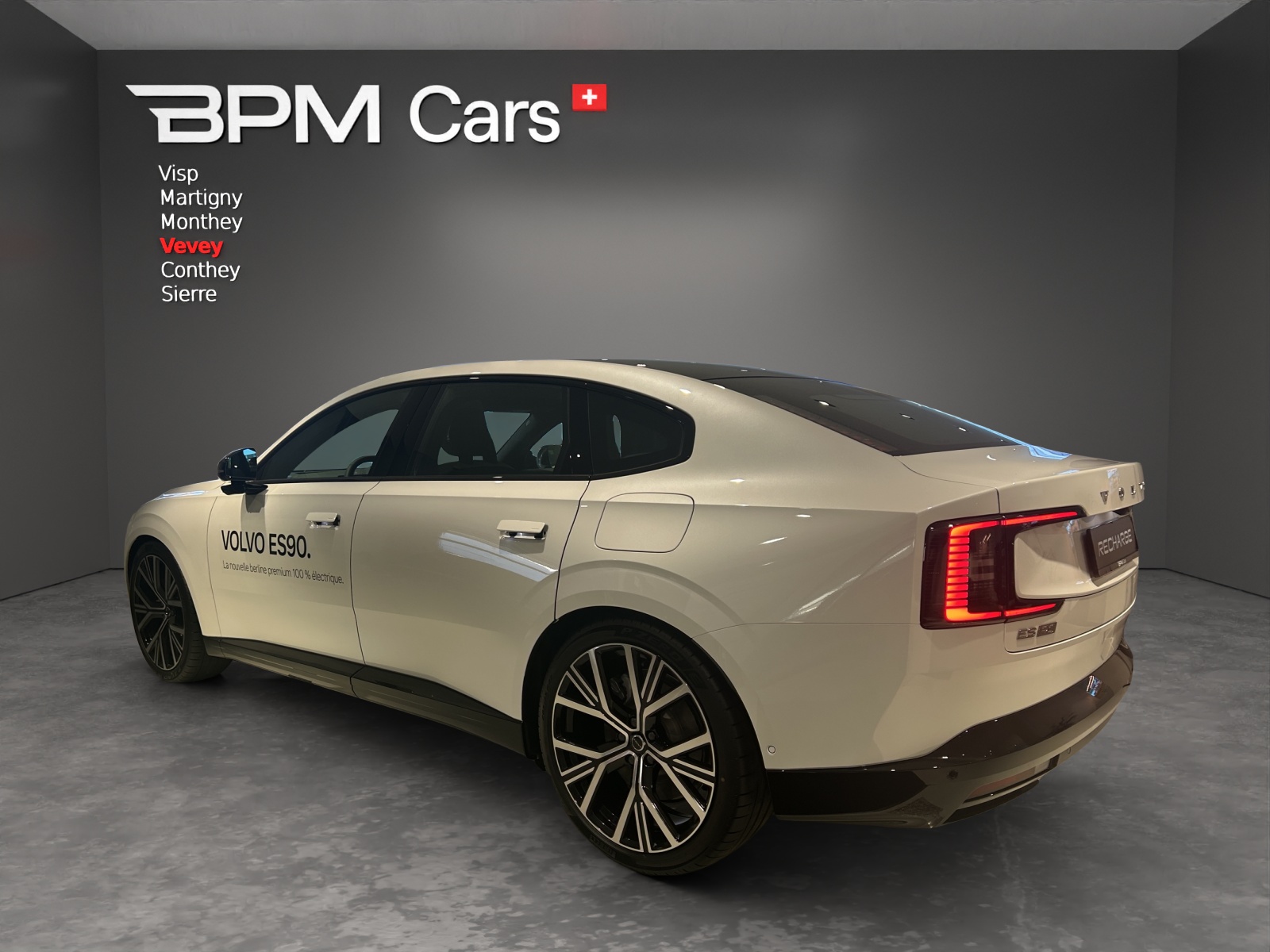 VOLVO ES90 Single 88 kWh Ultra-showroom-element-2