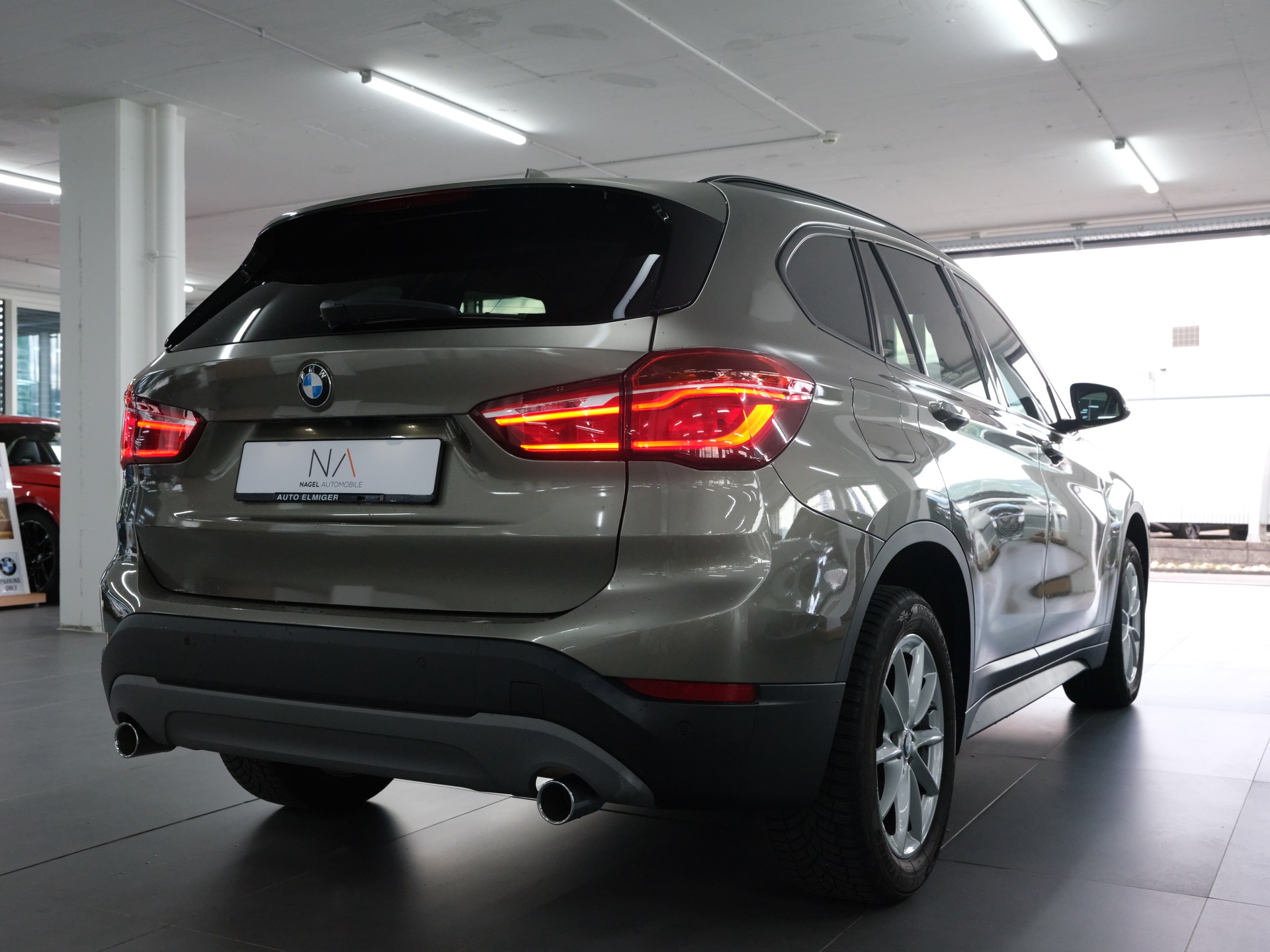 BMW X1 sDrive 18d M Sport Steptronic *Rückfahrkamera* *Individual*-showroom-element-2