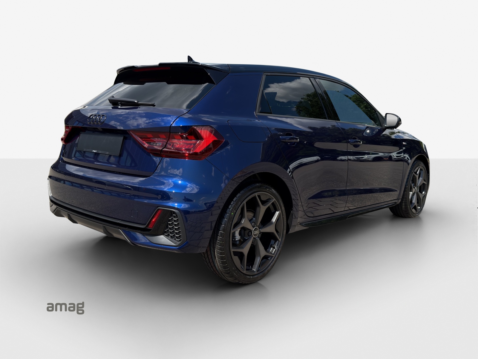 AUDI A1 Sportback 30 TFSI S Line Attraction S-tronic-image-4