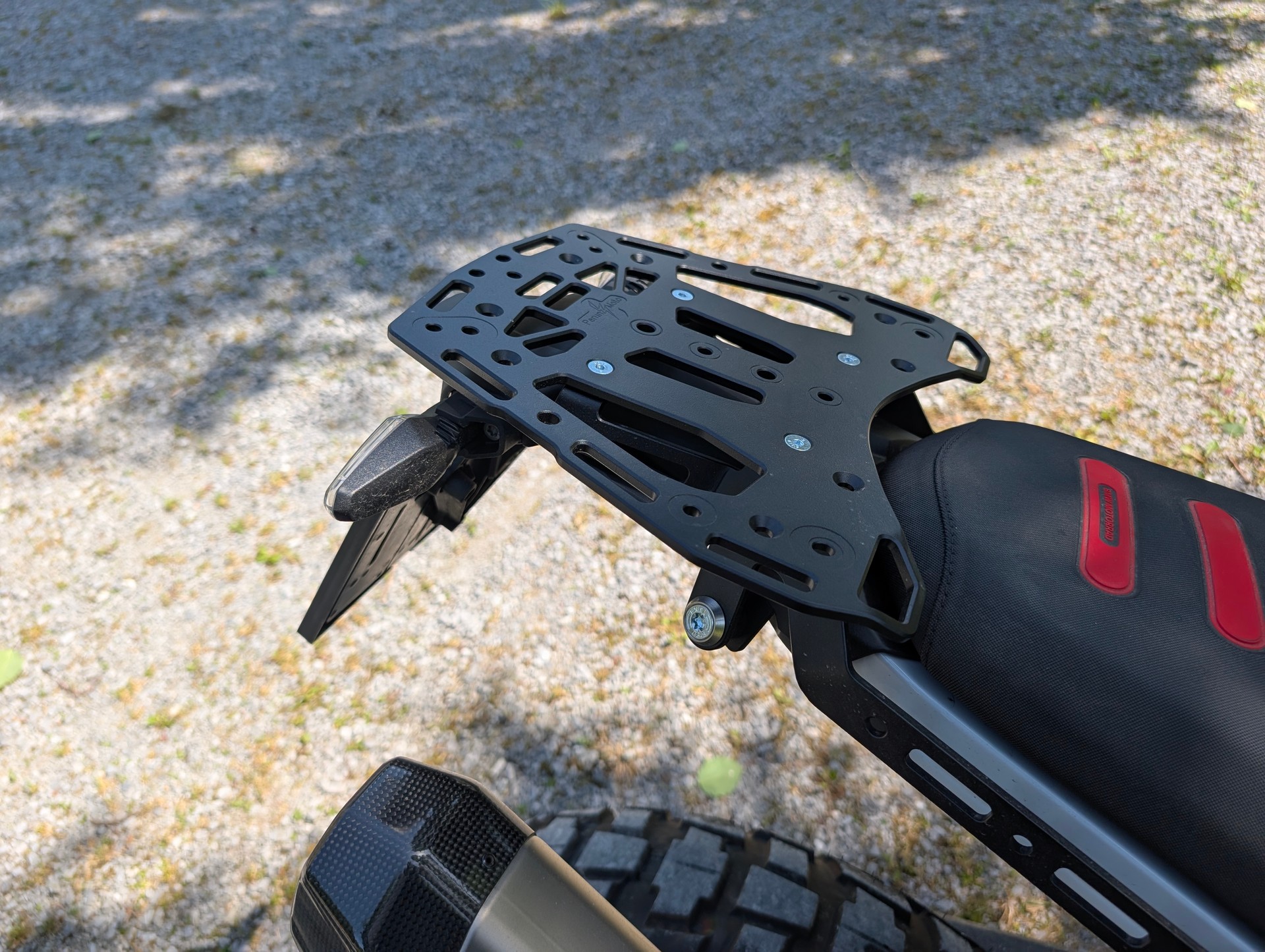 BMW F 900 GS-image-2