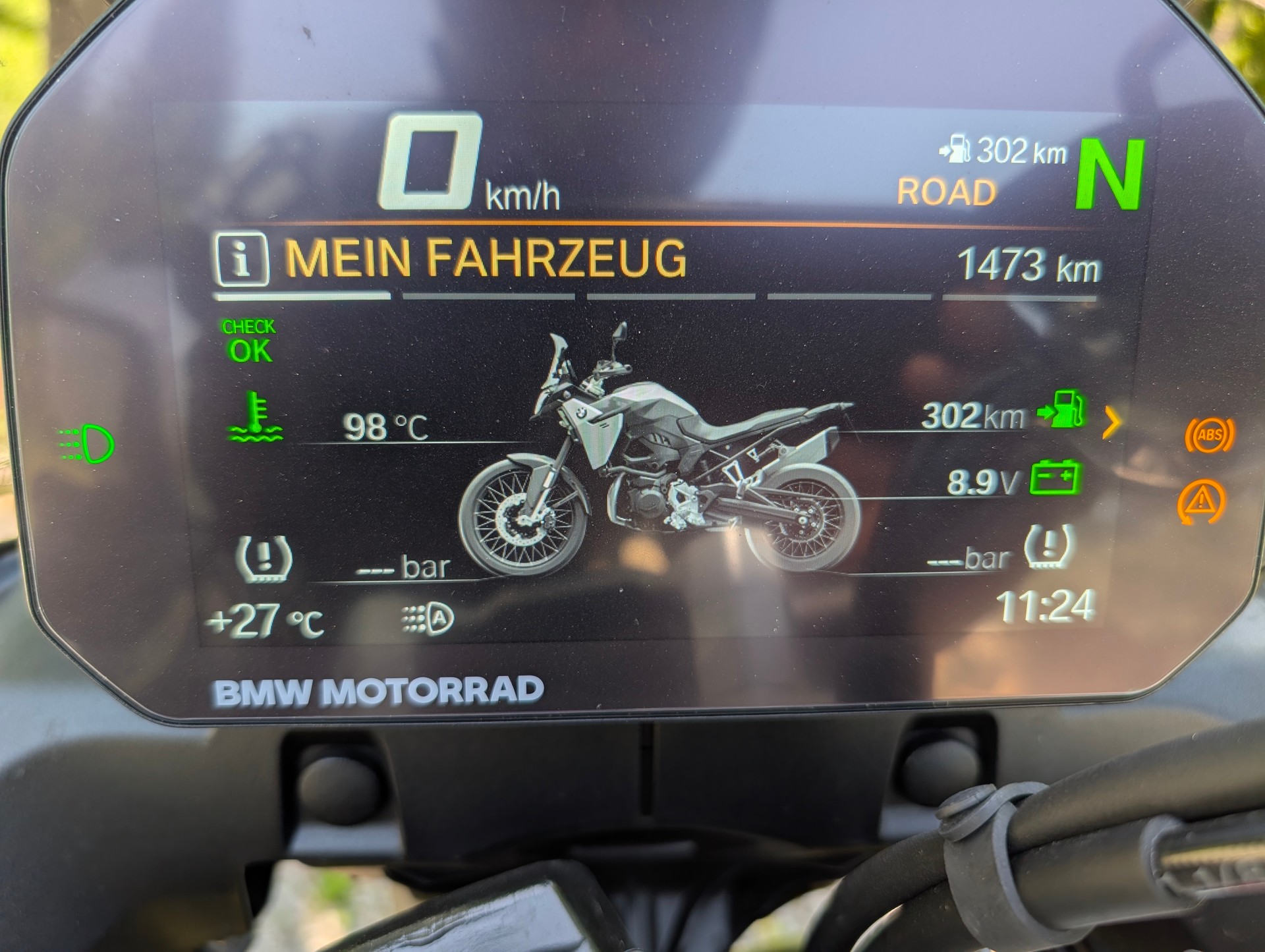BMW F 900 GS-image-4