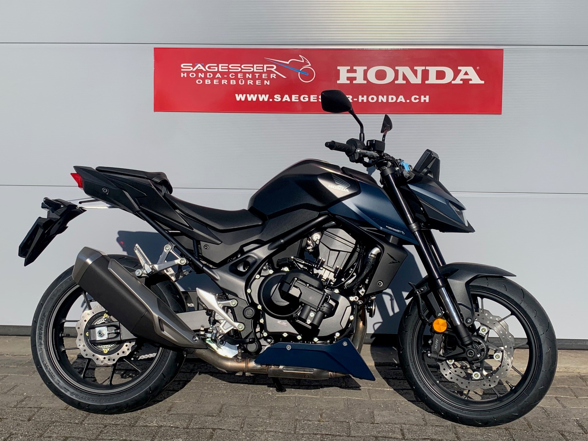 HONDA CB 750 Hornet E-CLUTCH
