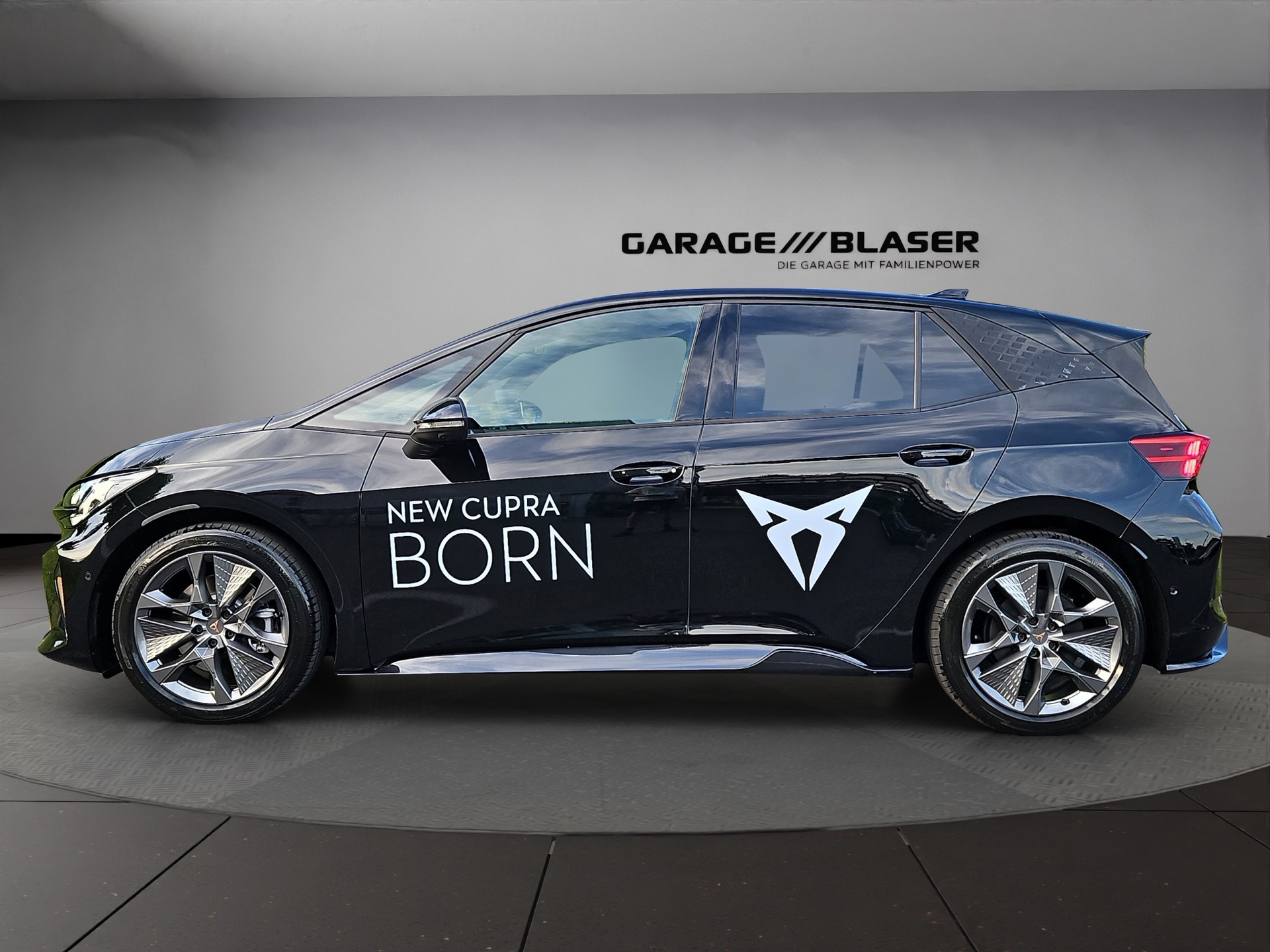 CUPRA Born 79 kWh Prime-showroom-element-1