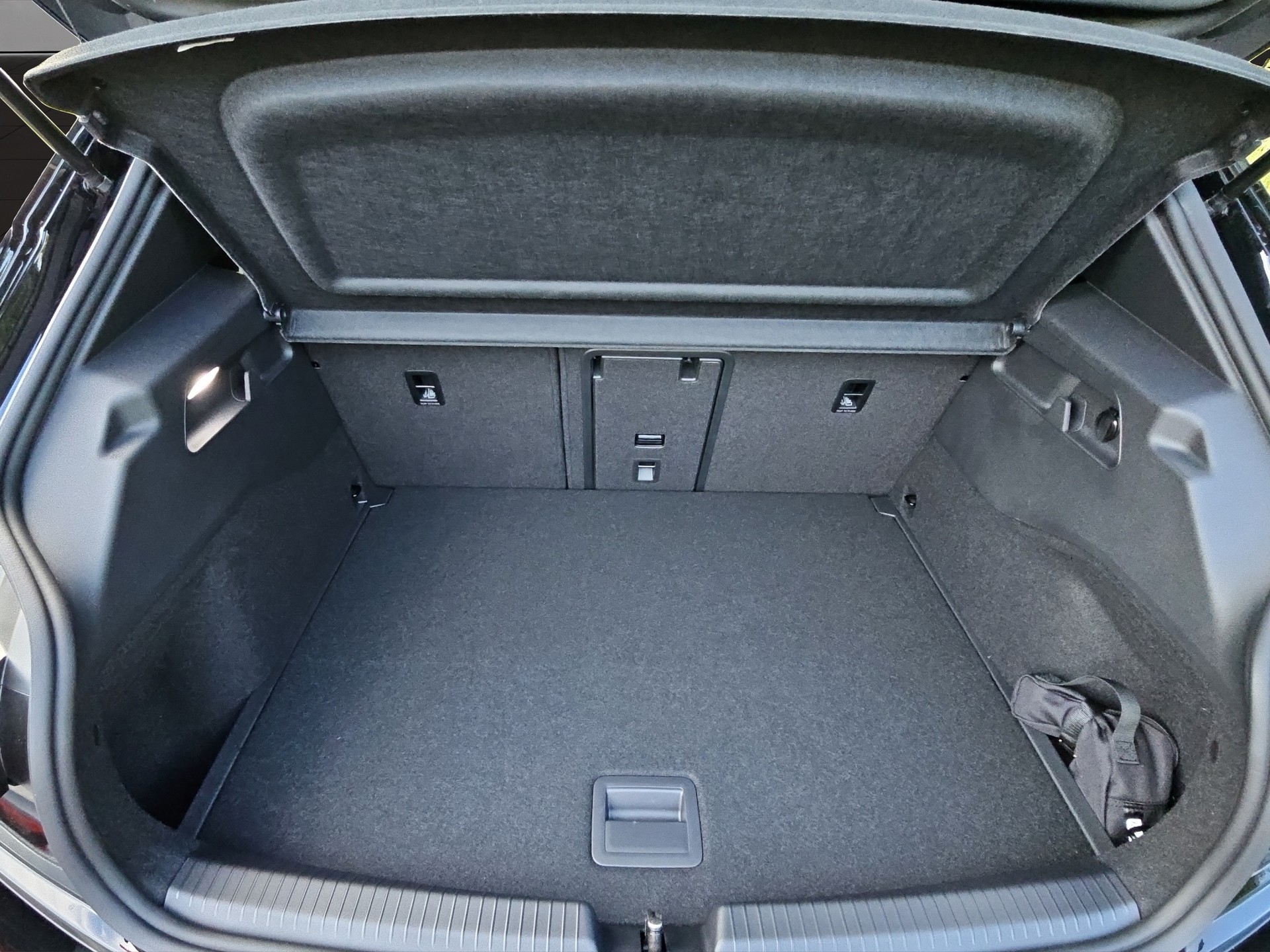 CUPRA Born 79 kWh Prime-image-8