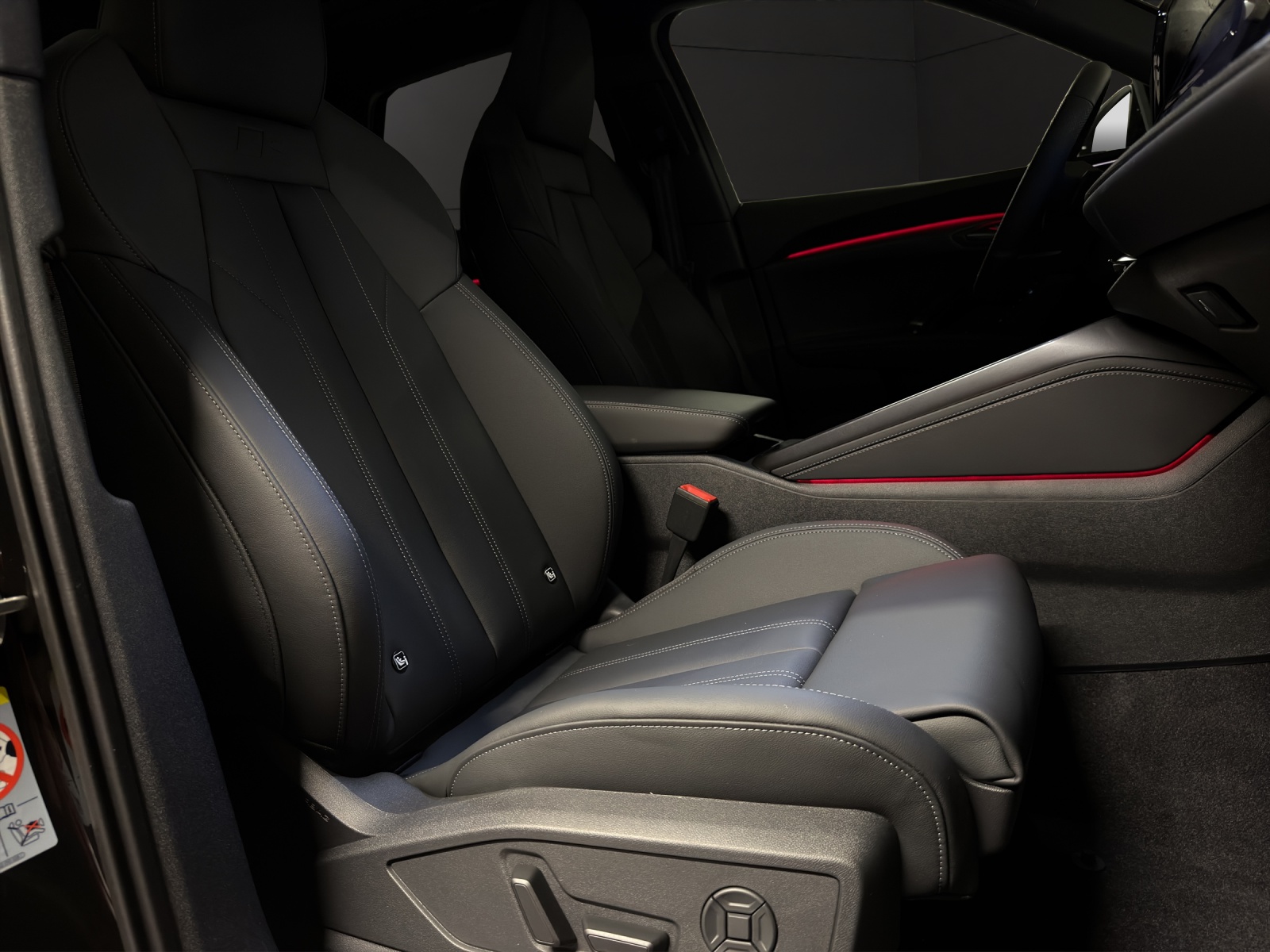 AUDI Q5 TFSI quatto 200 kW S-tronic-image-13