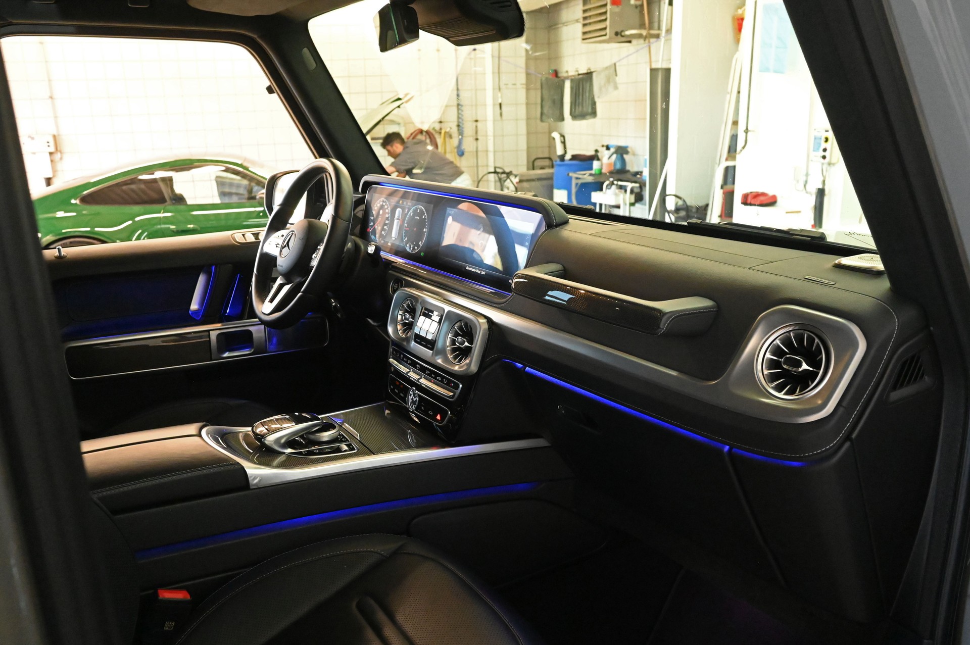 MERCEDES-BENZ G 400d AMG Line 9G-Tronic-image-27