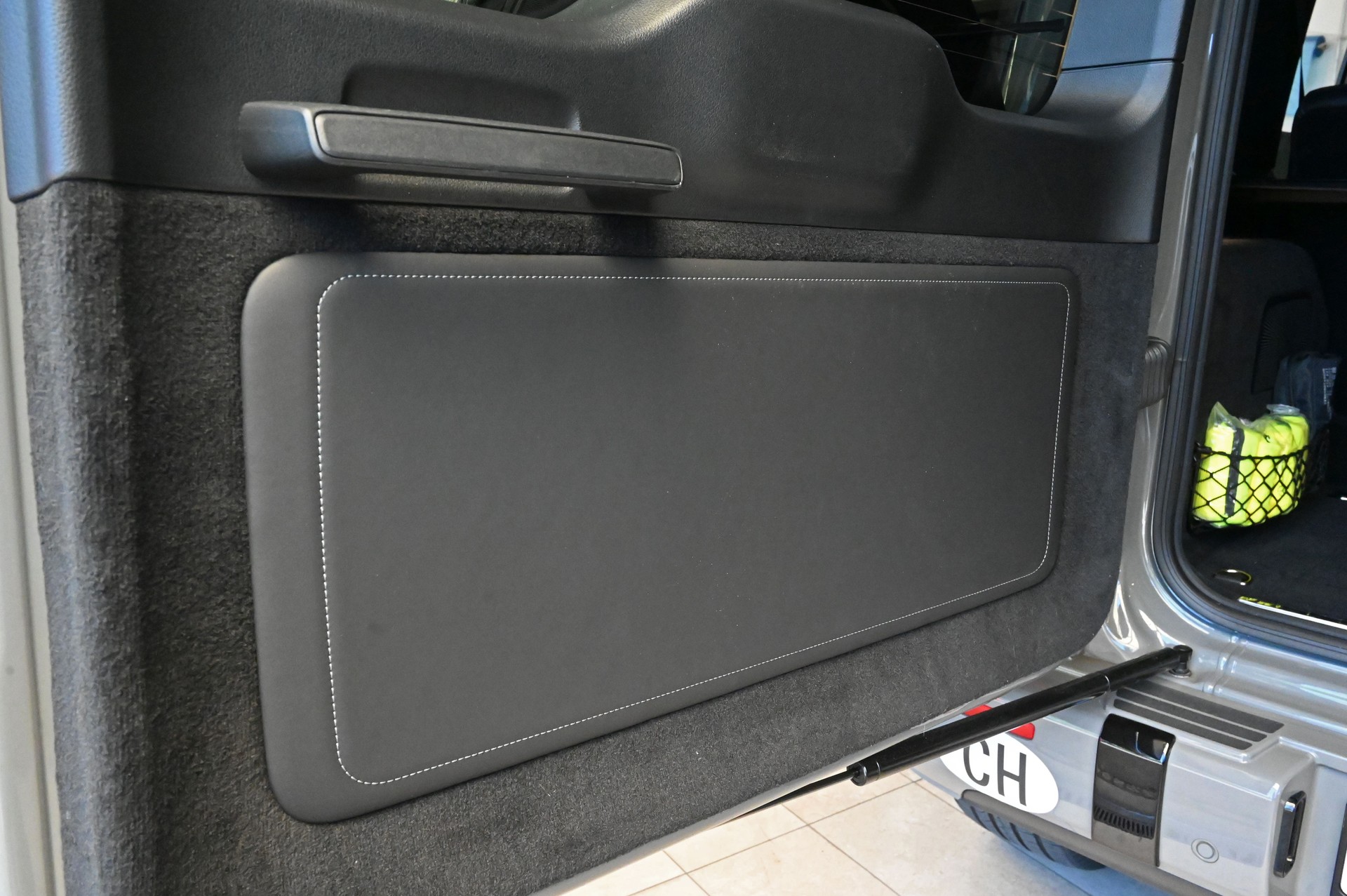 MERCEDES-BENZ G 400d AMG Line 9G-Tronic-image-17