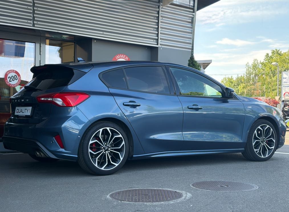 FORD Focus 1.5 SCTi ST Line-showroom-element-2