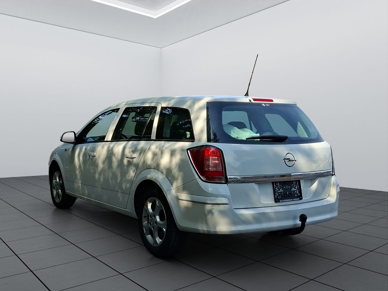 OPEL Astra Caravan 1.7 CDTi ecoFLEX Enjoy-image-4