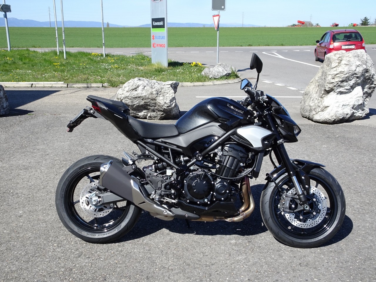 KAWASAKI Z 900-image-0