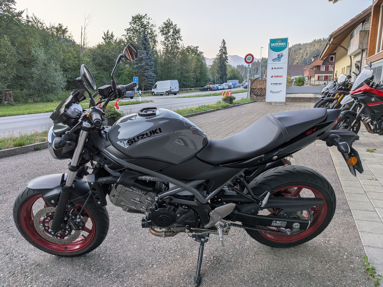 SUZUKI SV 650-image-3