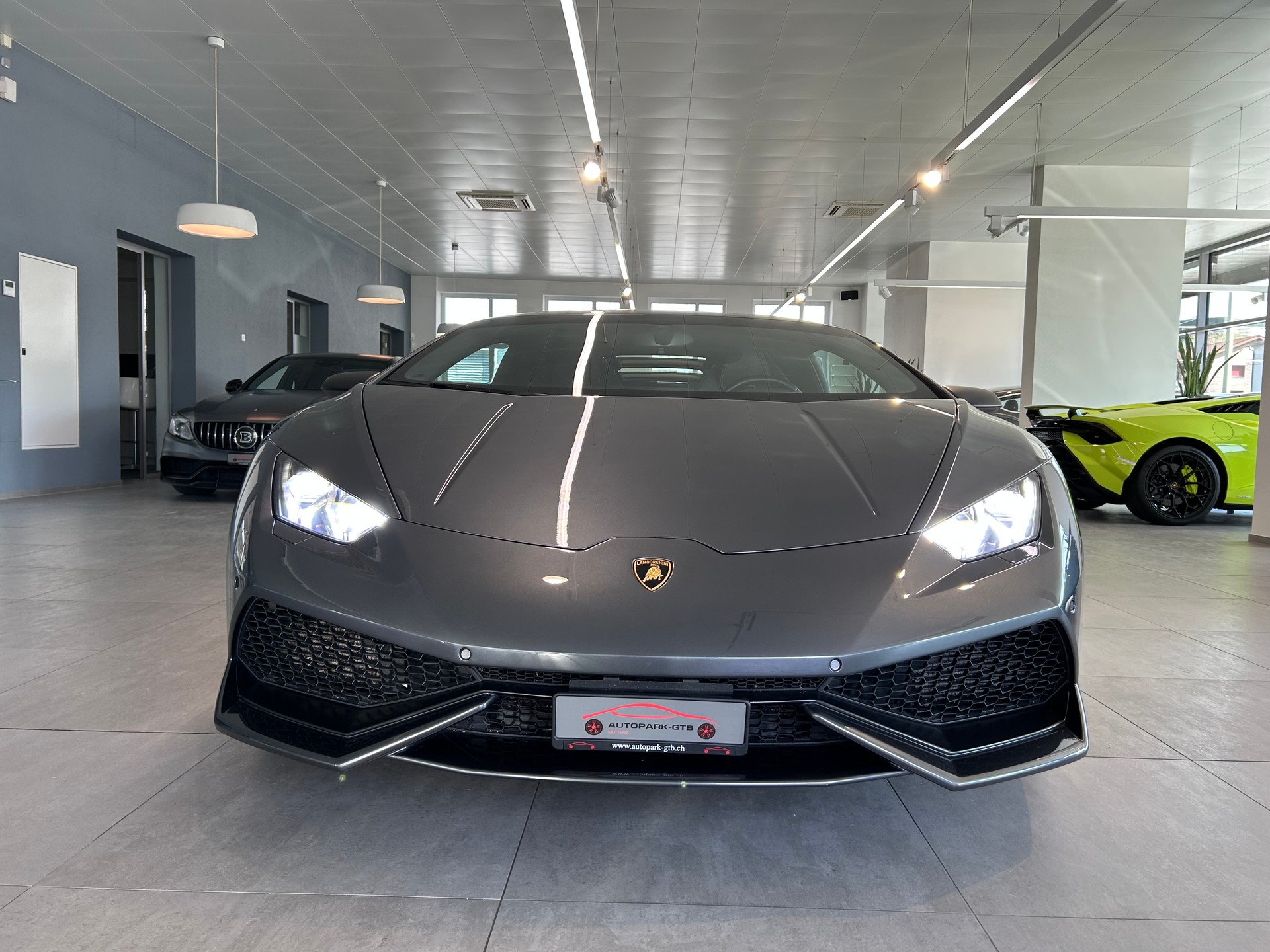 LAMBORGHINI Huracan LP610-4 Coupé DCT-showroom-element-2