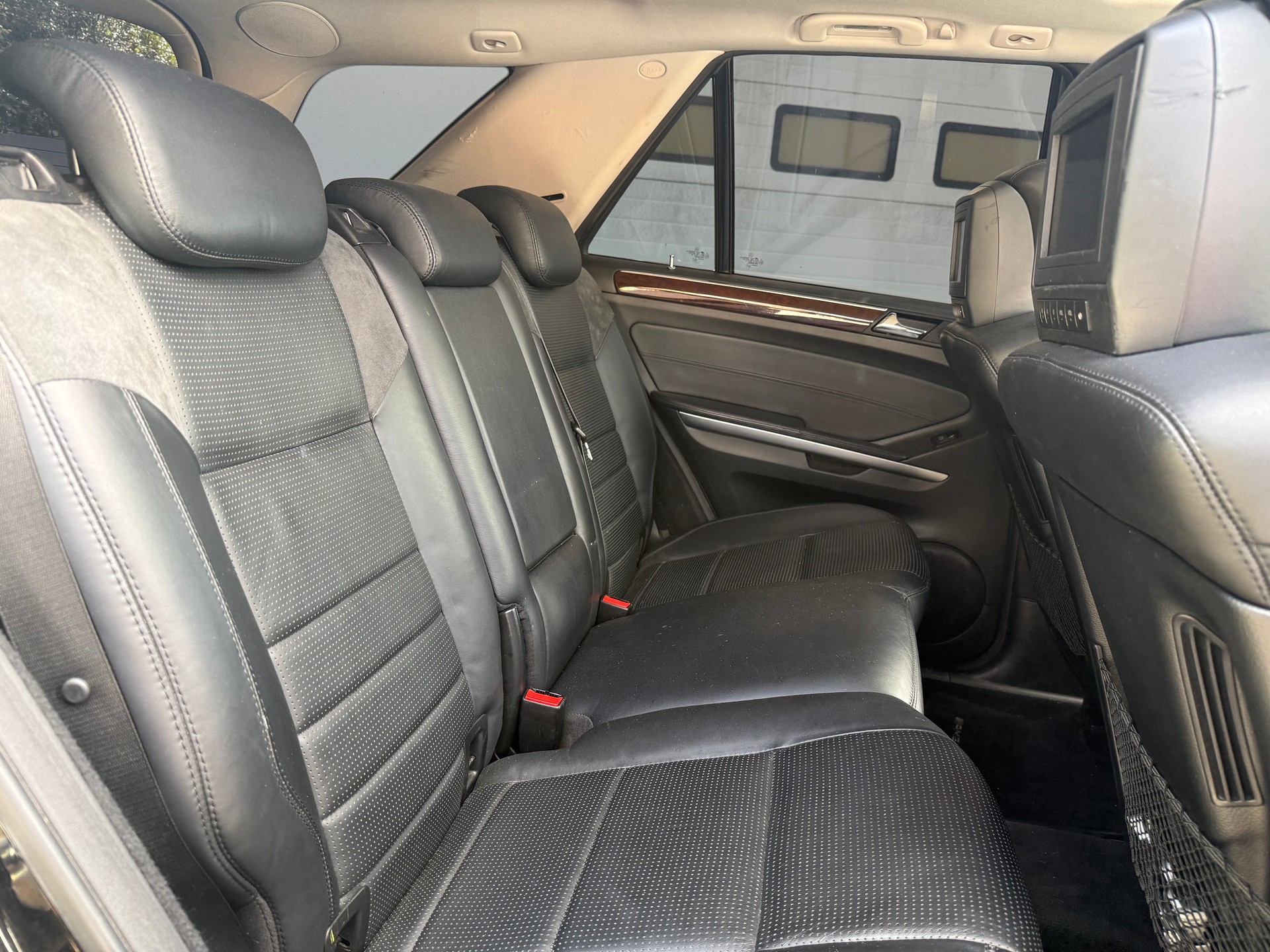 MERCEDES-BENZ ML 63 AMG-image-9