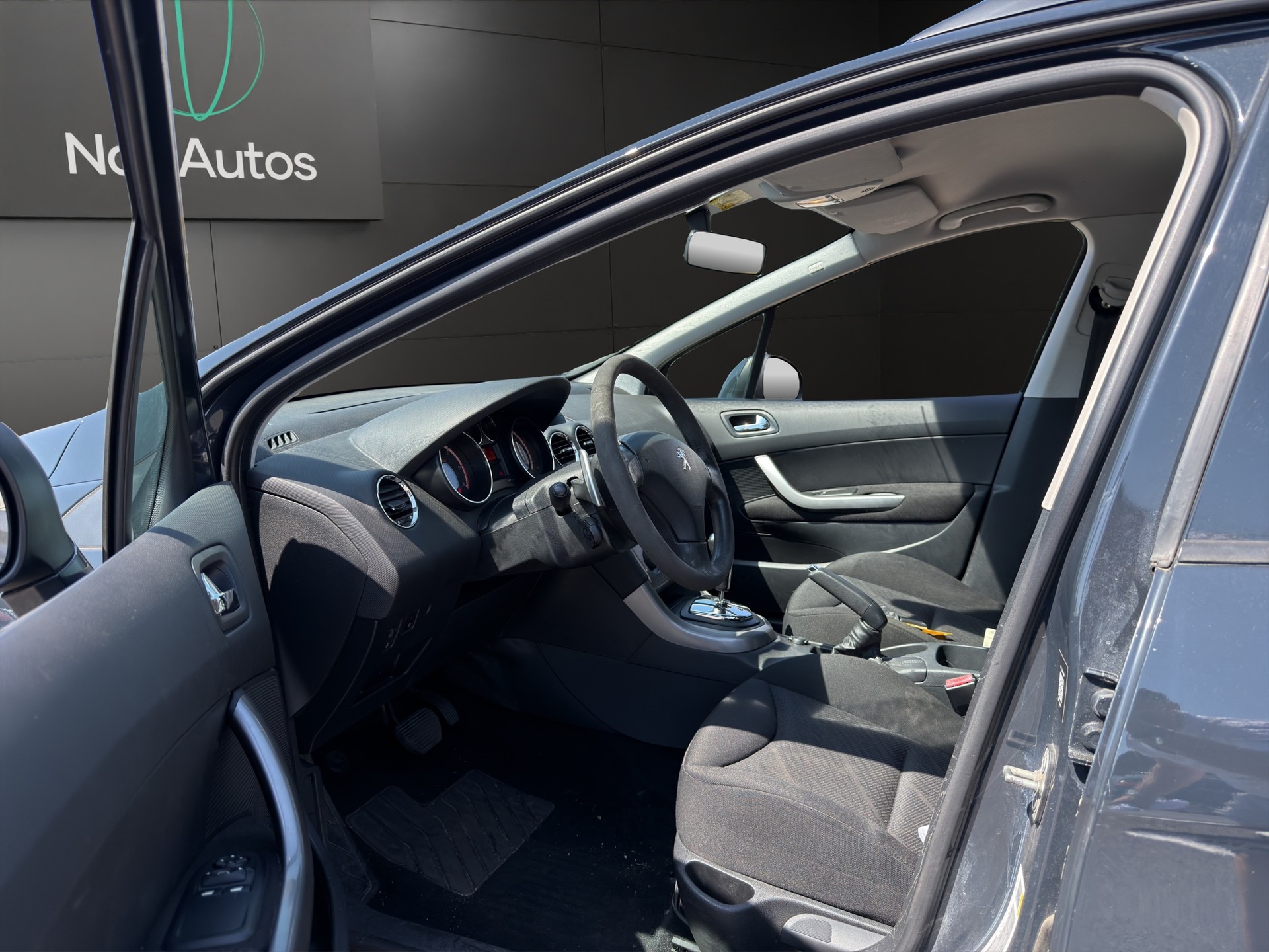 PEUGEOT 308 SW 1.6 HDI Active EGS6-image-9