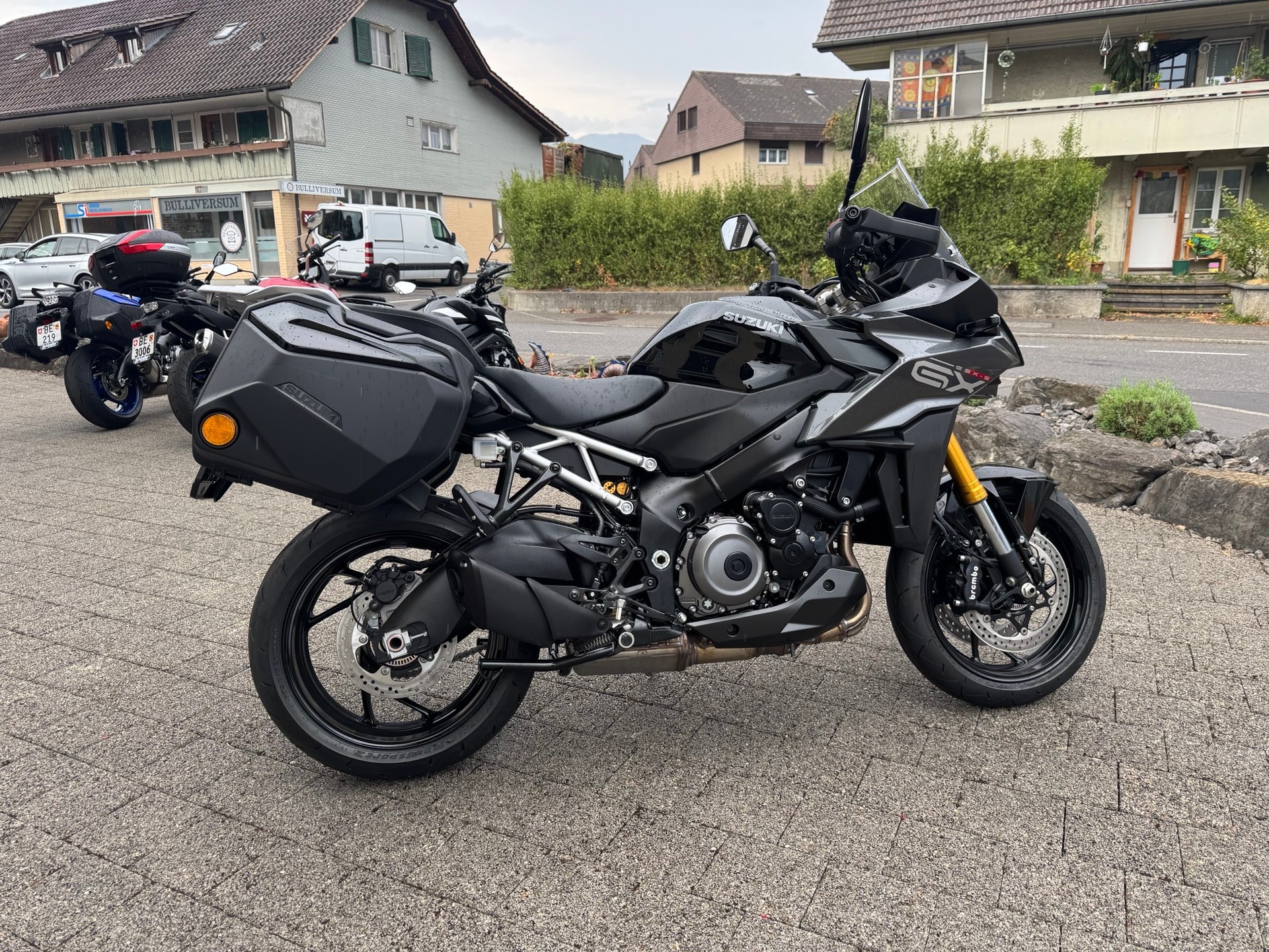 SUZUKI GSX-S 1000 GX Travel-image-2