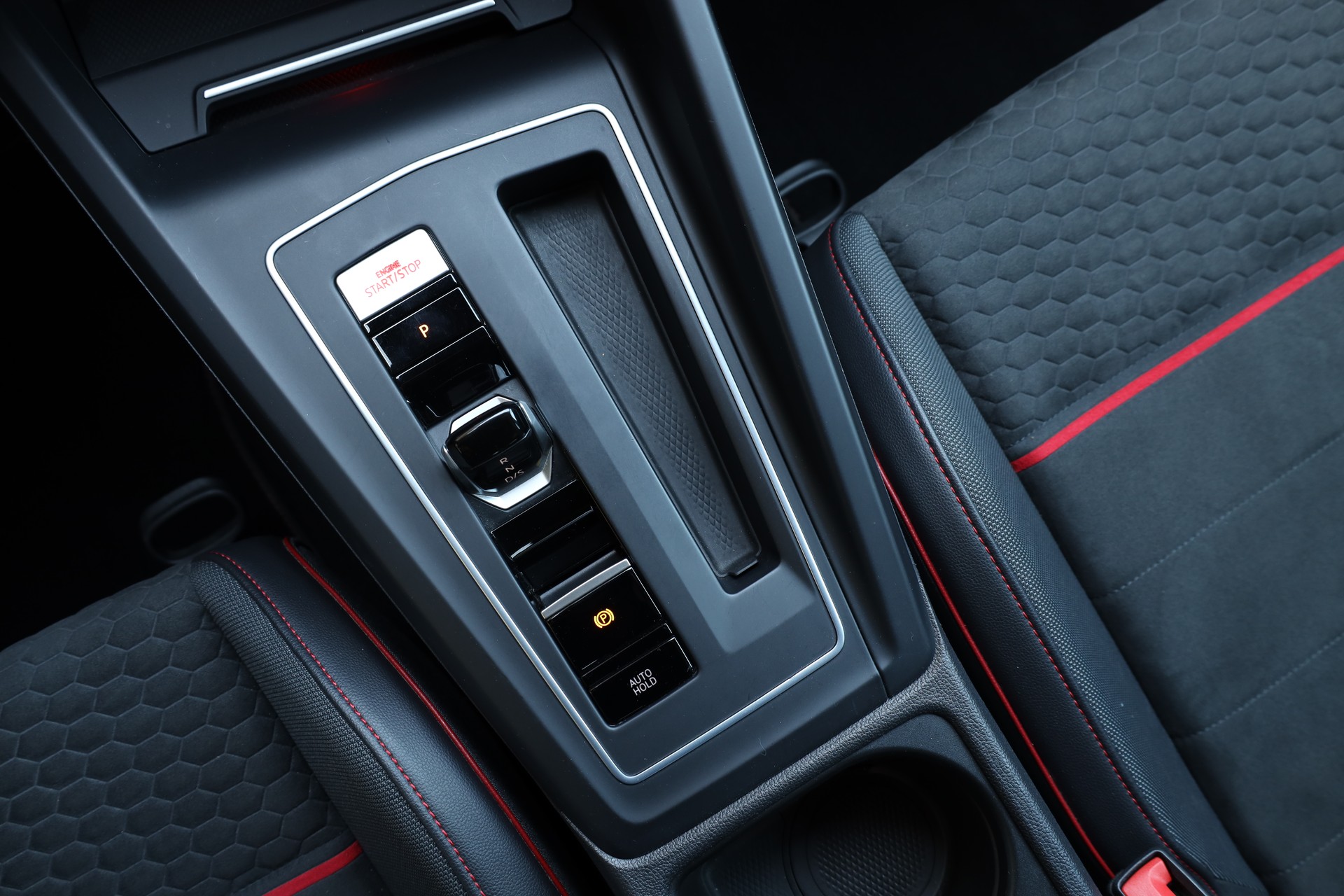 VW Golf 2.0 TSI GTI Clubsport DSG-image-19