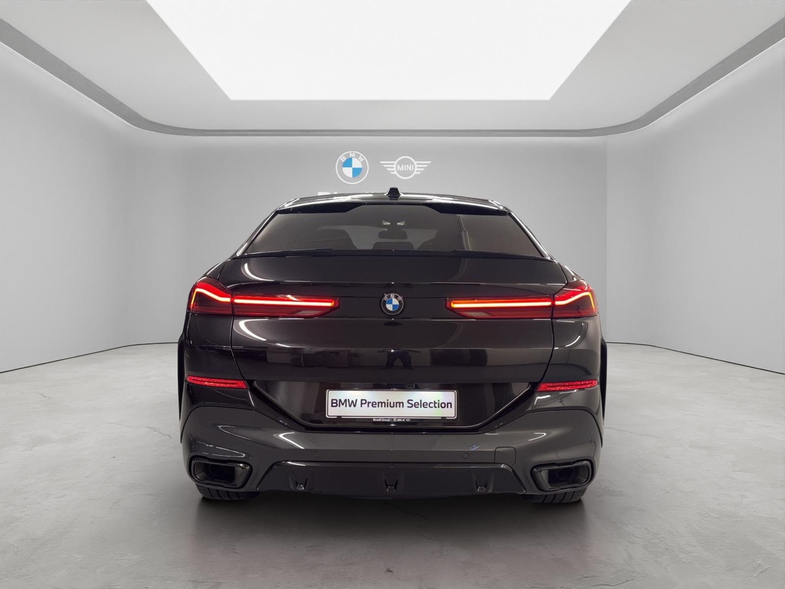 BMW X6 30d xDrive-showroom-element-3