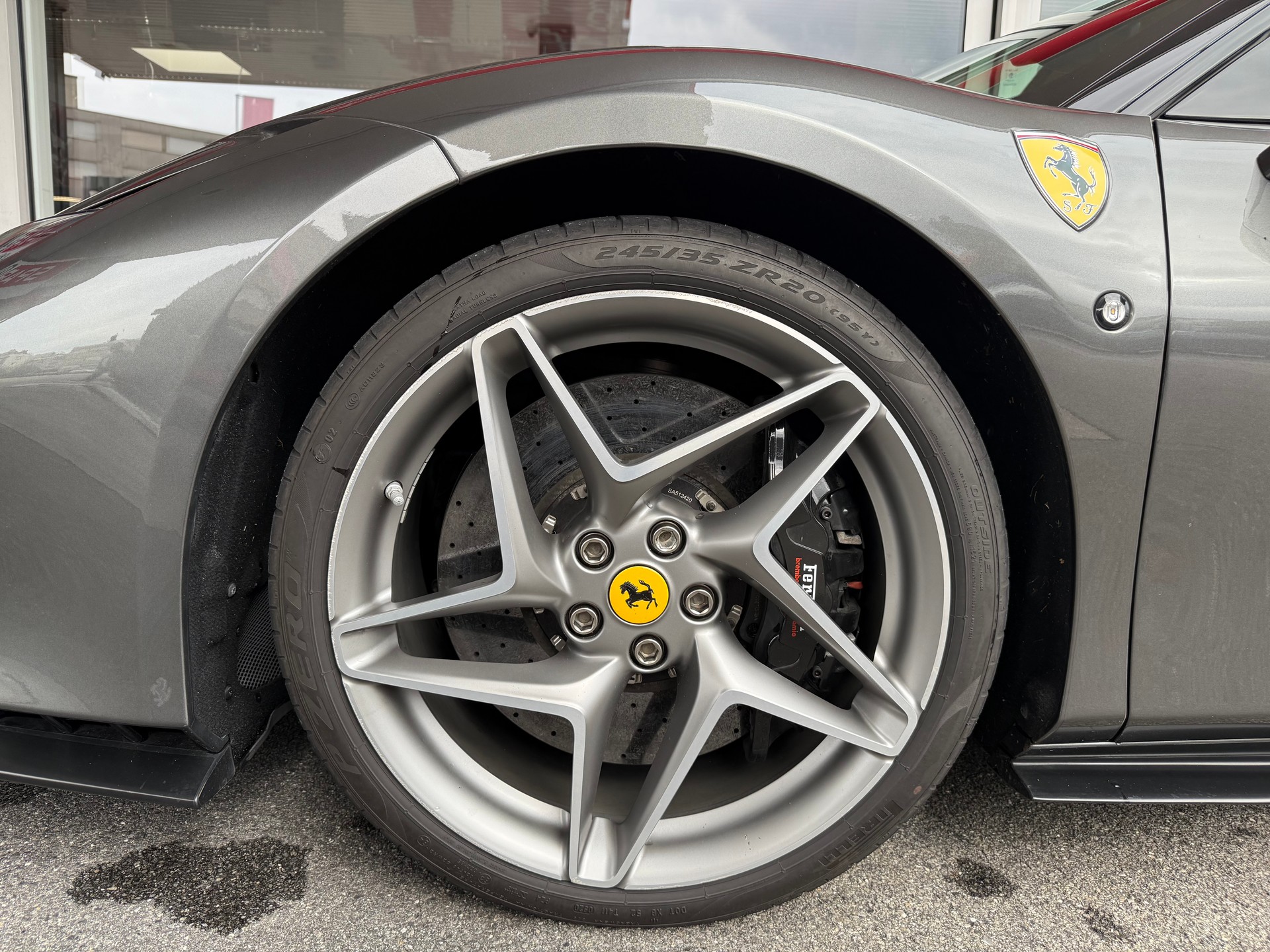 FERRARI F8 Tributo-image-15