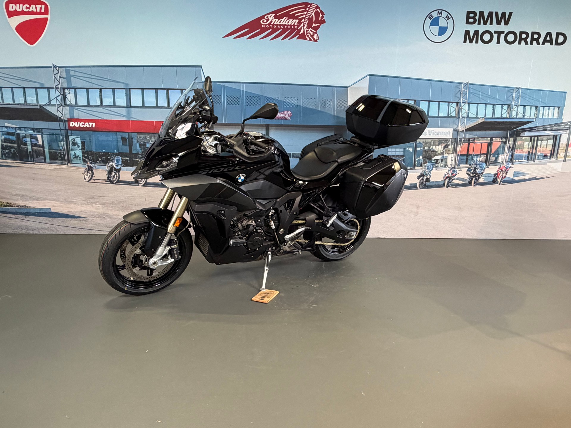 BMW S 1000 XR ABS-image-2