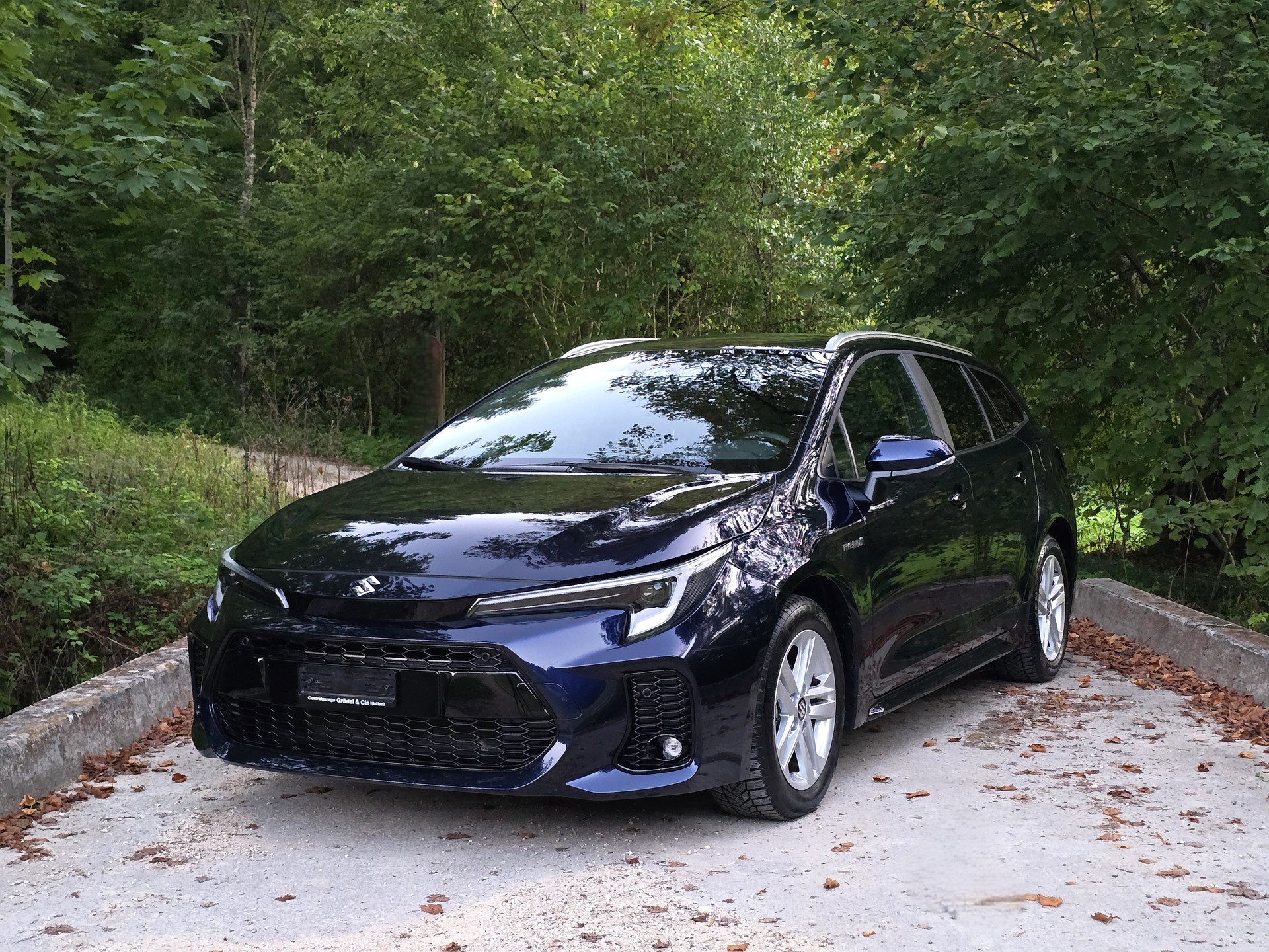 SUZUKI Swace 1.8 Hybrid Compact Top E-CVT