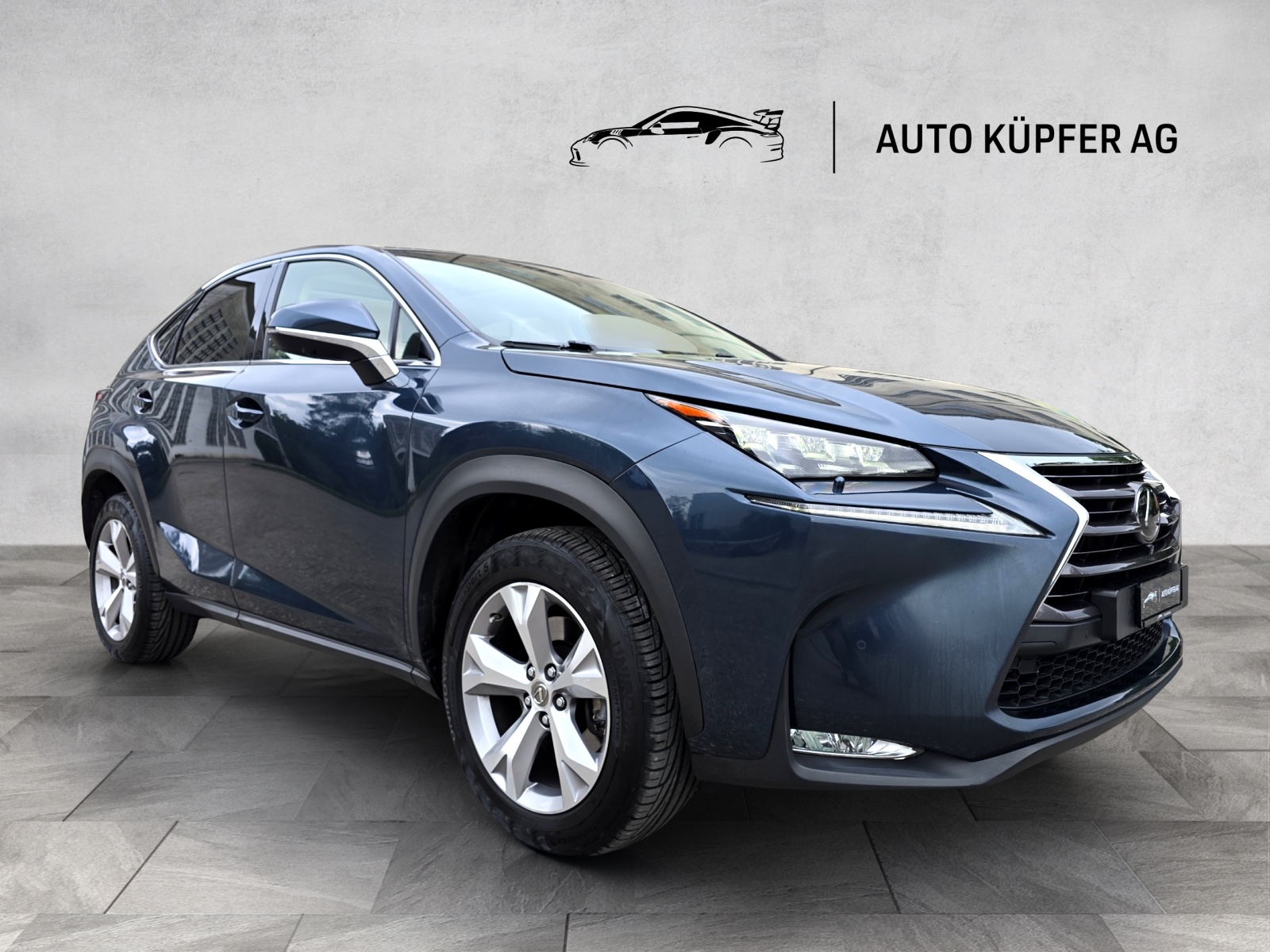 LEXUS NX 200t Luxury Line AWD Automatic AHK-showroom-element-1