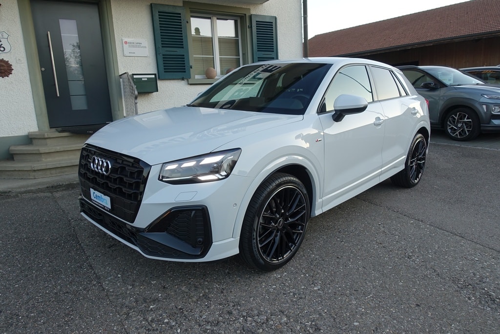 AUDI Q2 40 TFSI S line quattro S-tronic