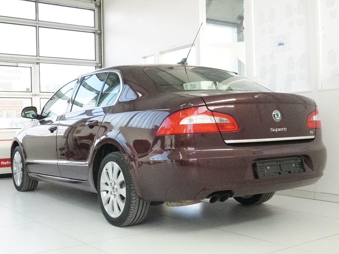 SKODA Superb 1.8 TSI Elegance DSG-showroom-element-1