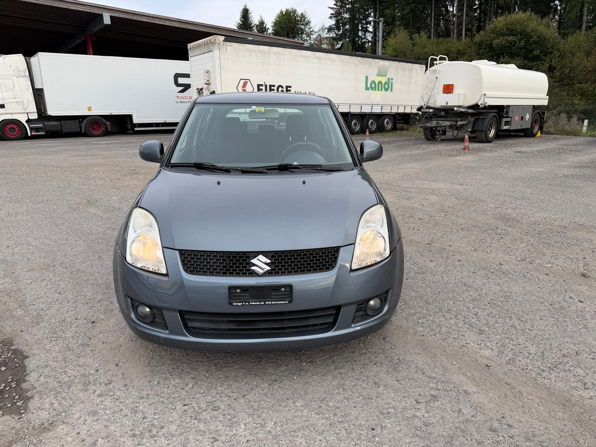 SUZUKI Swift 1.3i 16V GL Top 4x4