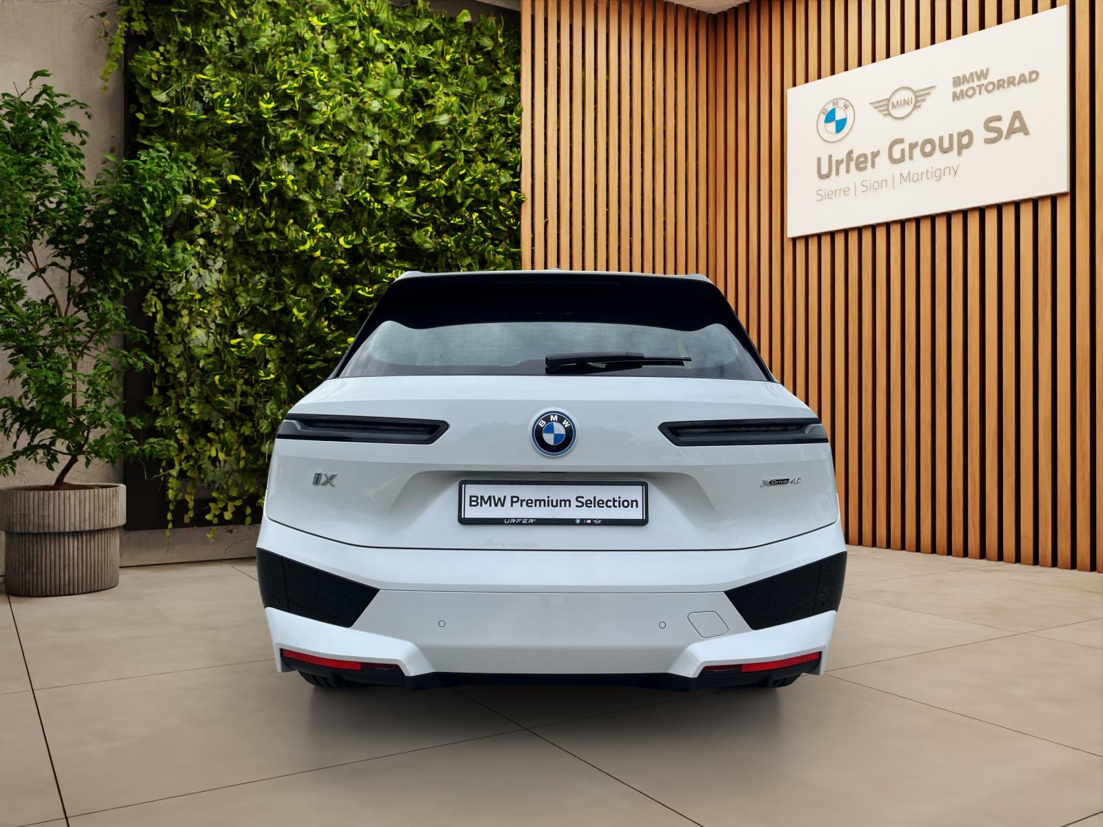 BMW iX xDrive40 (CH)🔋-image-5