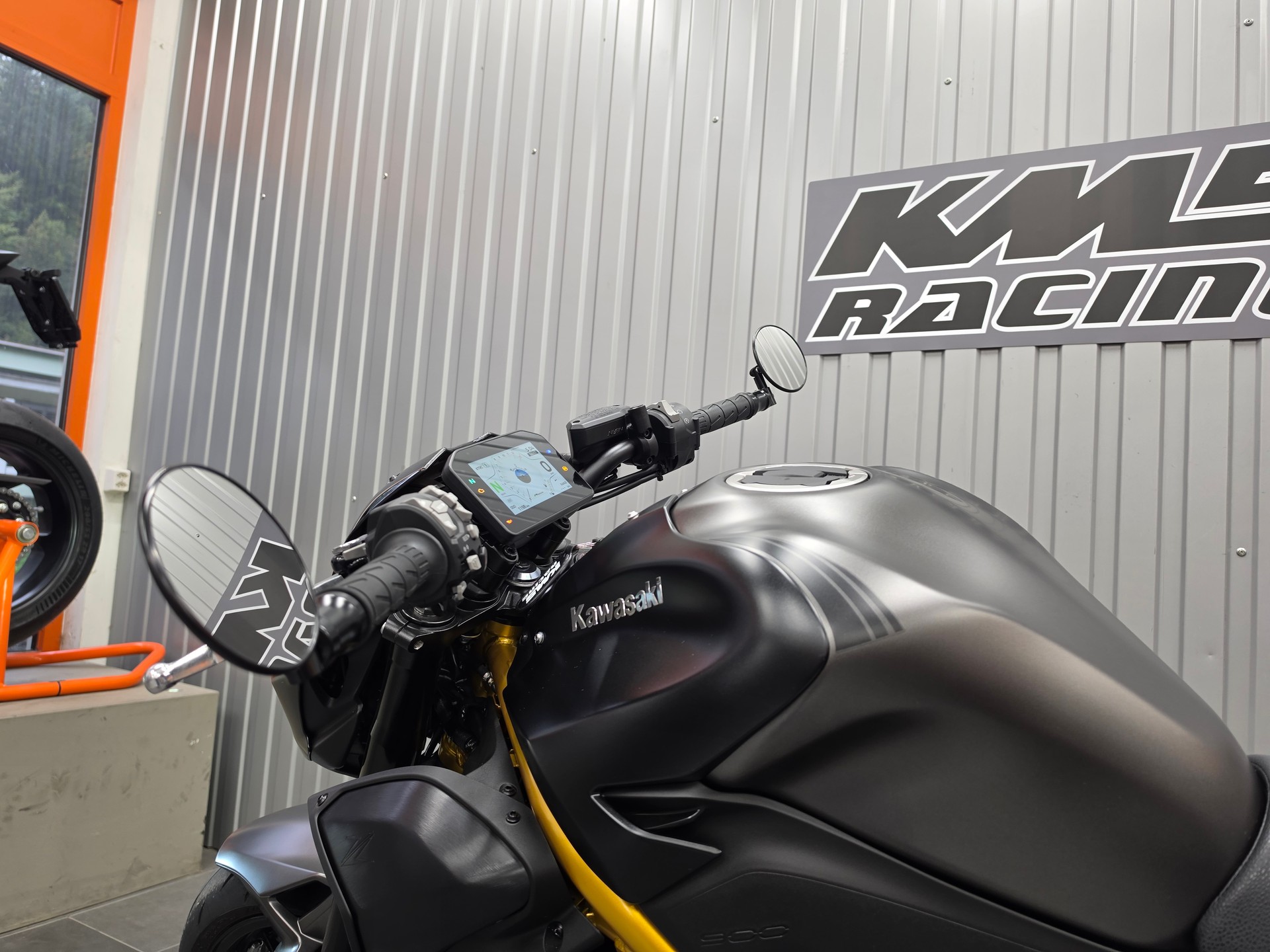KAWASAKI Z 900 (35kW)-image-10