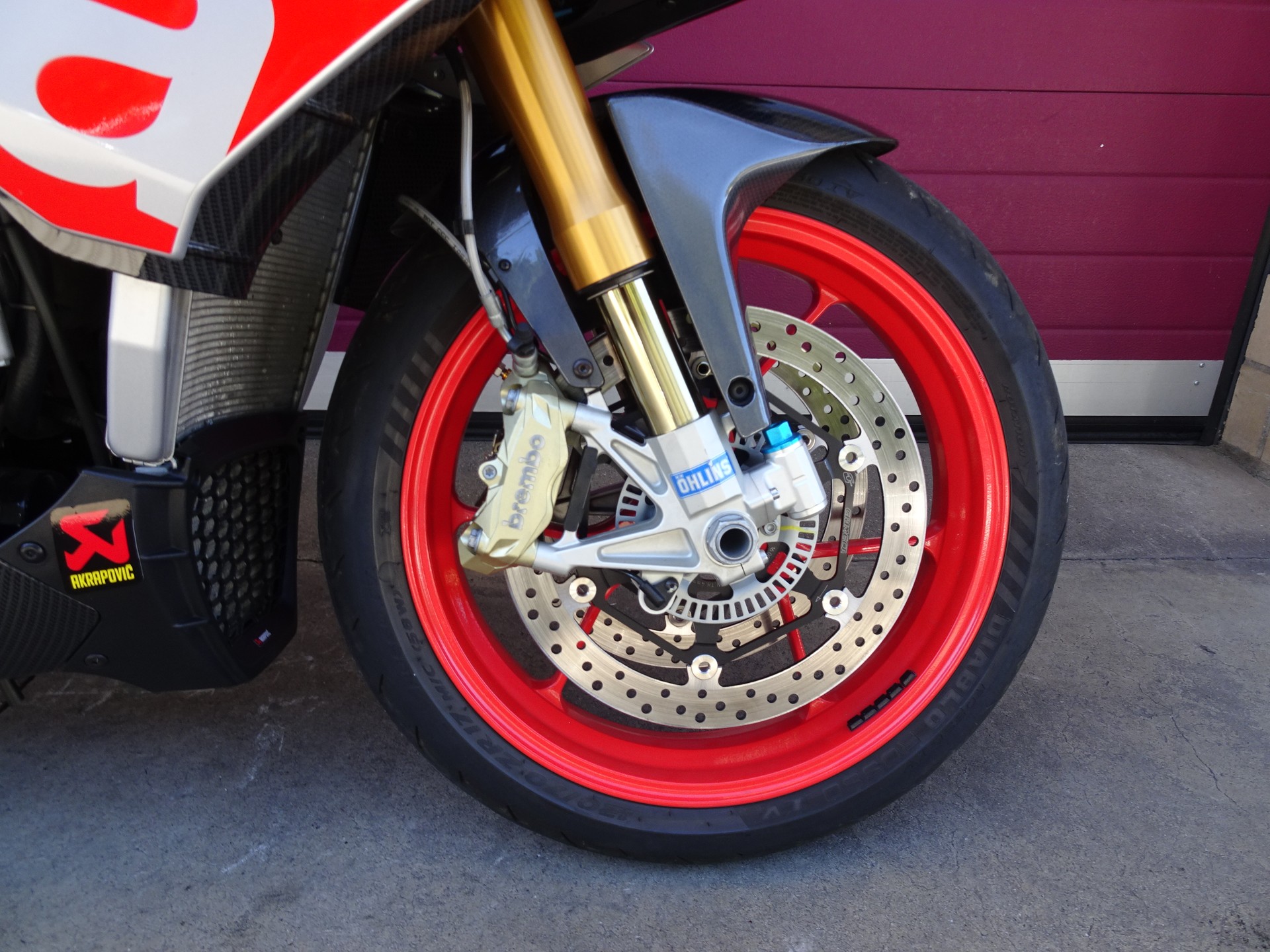 APRILIA Tuono V4 1100 Factory-image-1