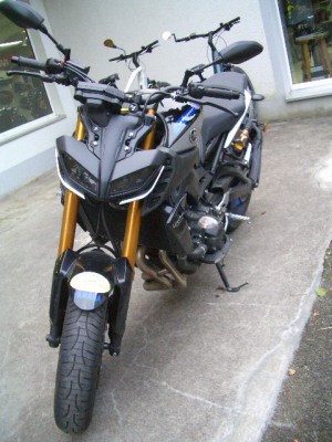 YAMAHA MT-09 SP ABS-image-1
