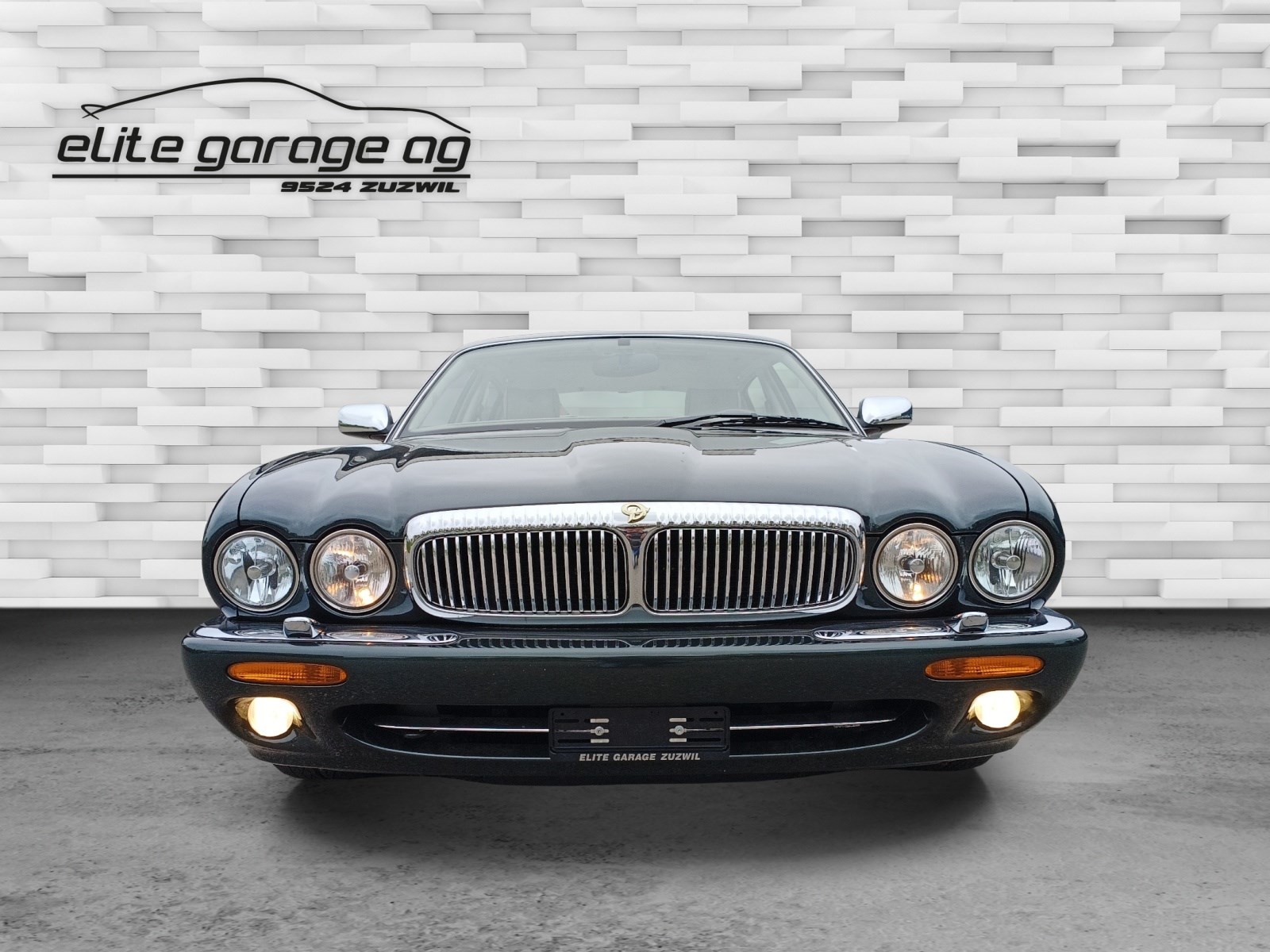 DAIMLER V8 4.0 S/C-image-1