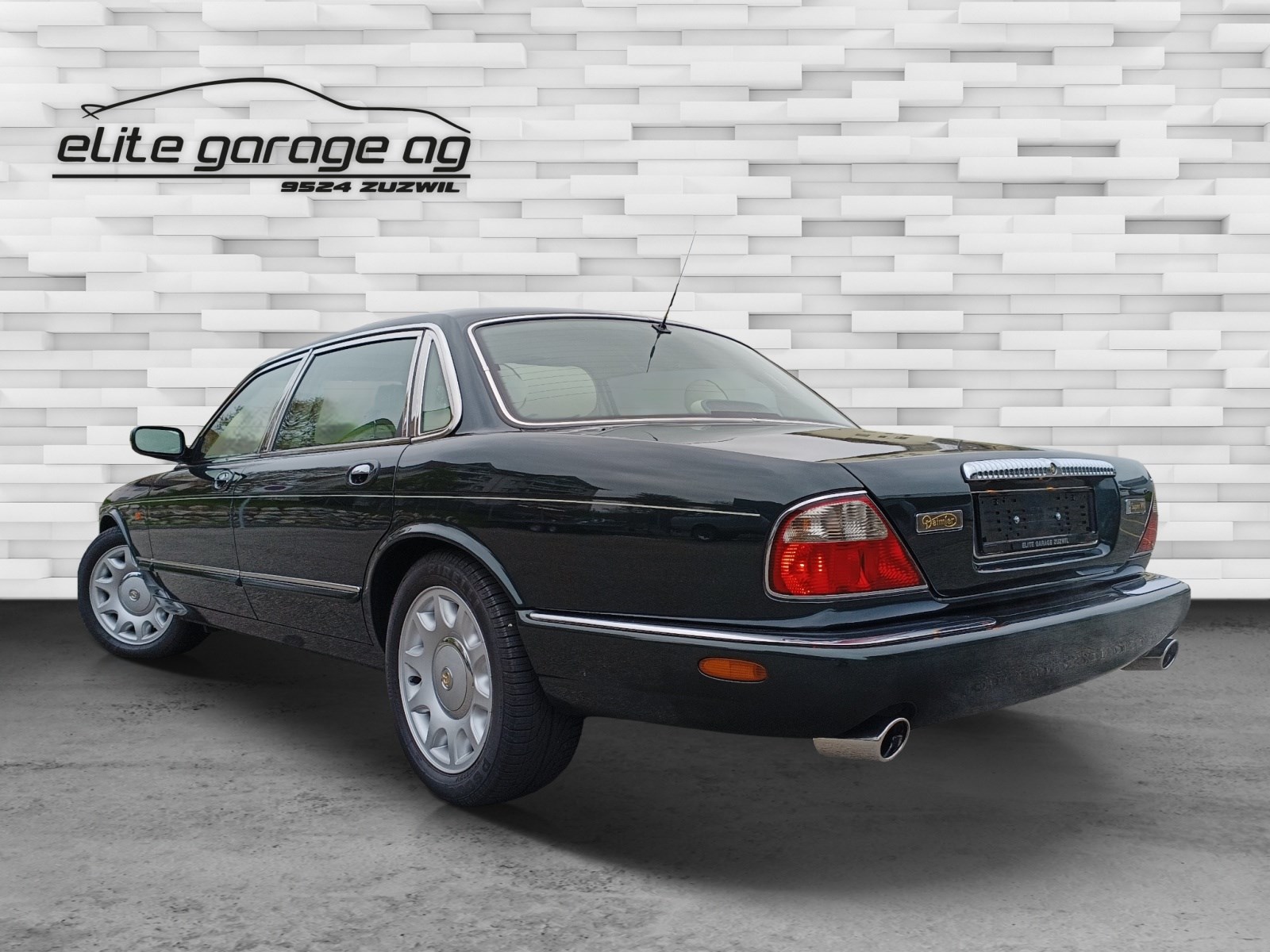 DAIMLER V8 4.0 S/C-image-7