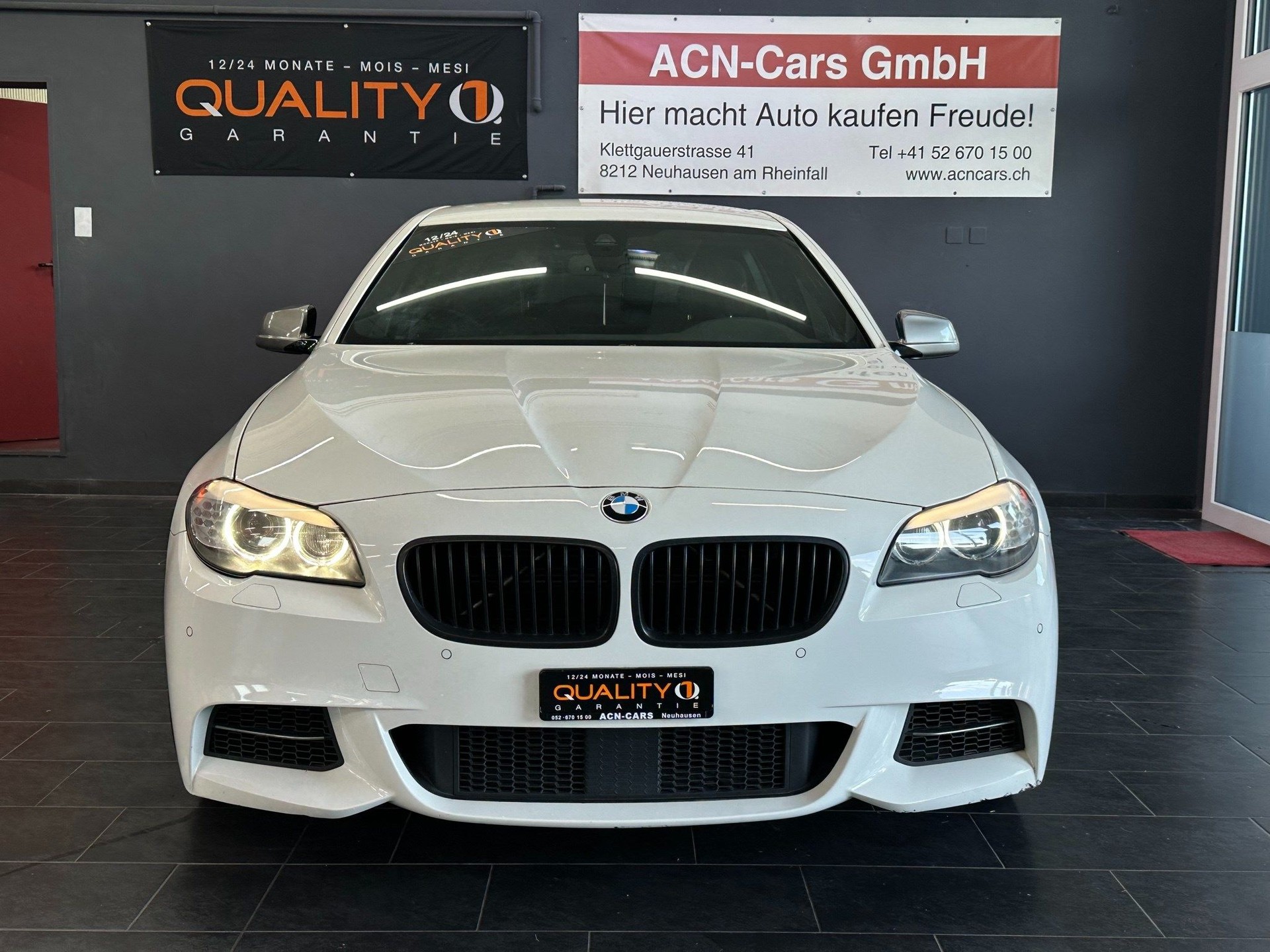 BMW M550 d xDrive Touring Steptronic-showroom-element-3