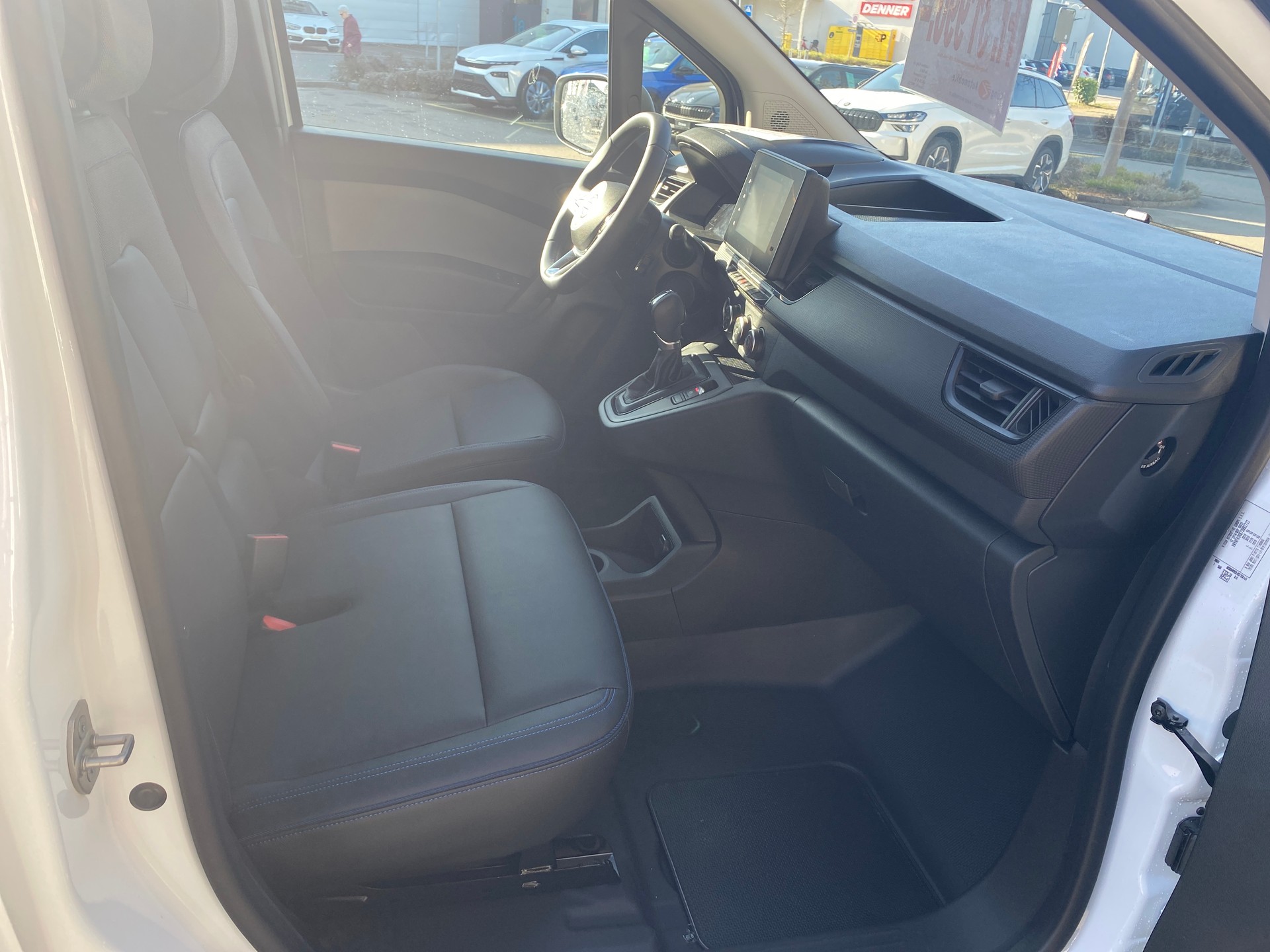 NISSAN Townstar 1.3 DIG-T L1 N-Conneta DCT-image-15