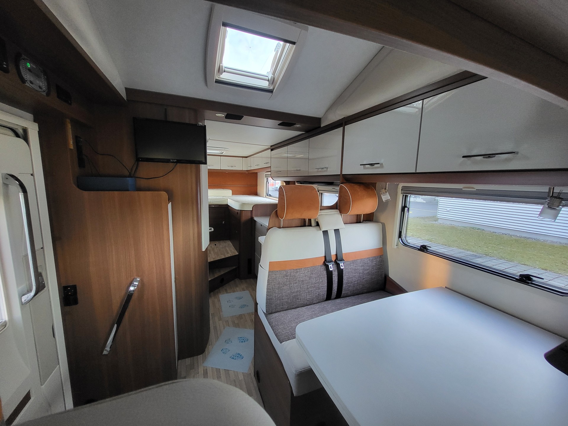 LMC A714 TOP FAMILIENCAMPER-image-11