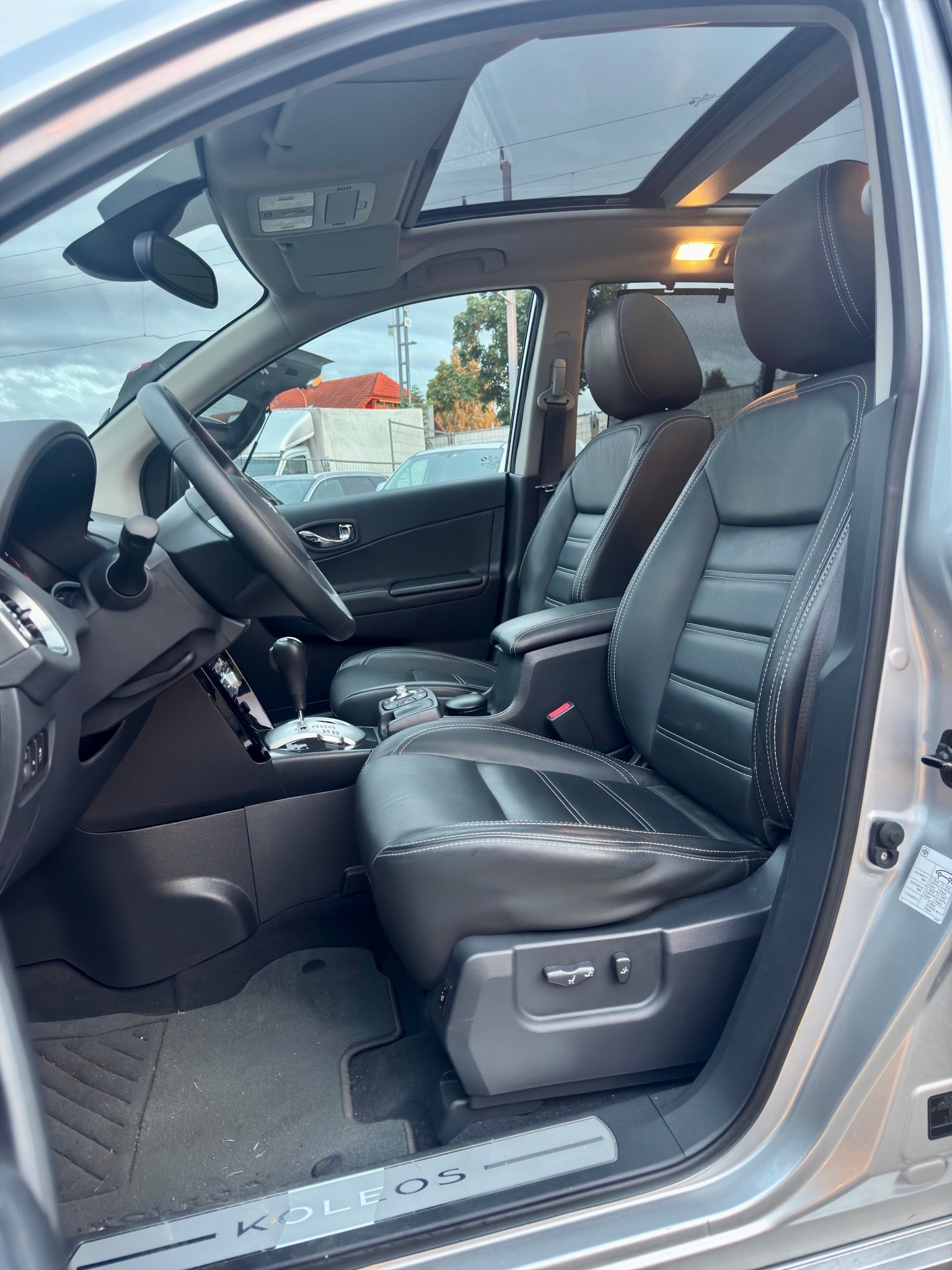 RENAULT Koleos 2.0 dCi Bose 4x4 Automatic-image-8