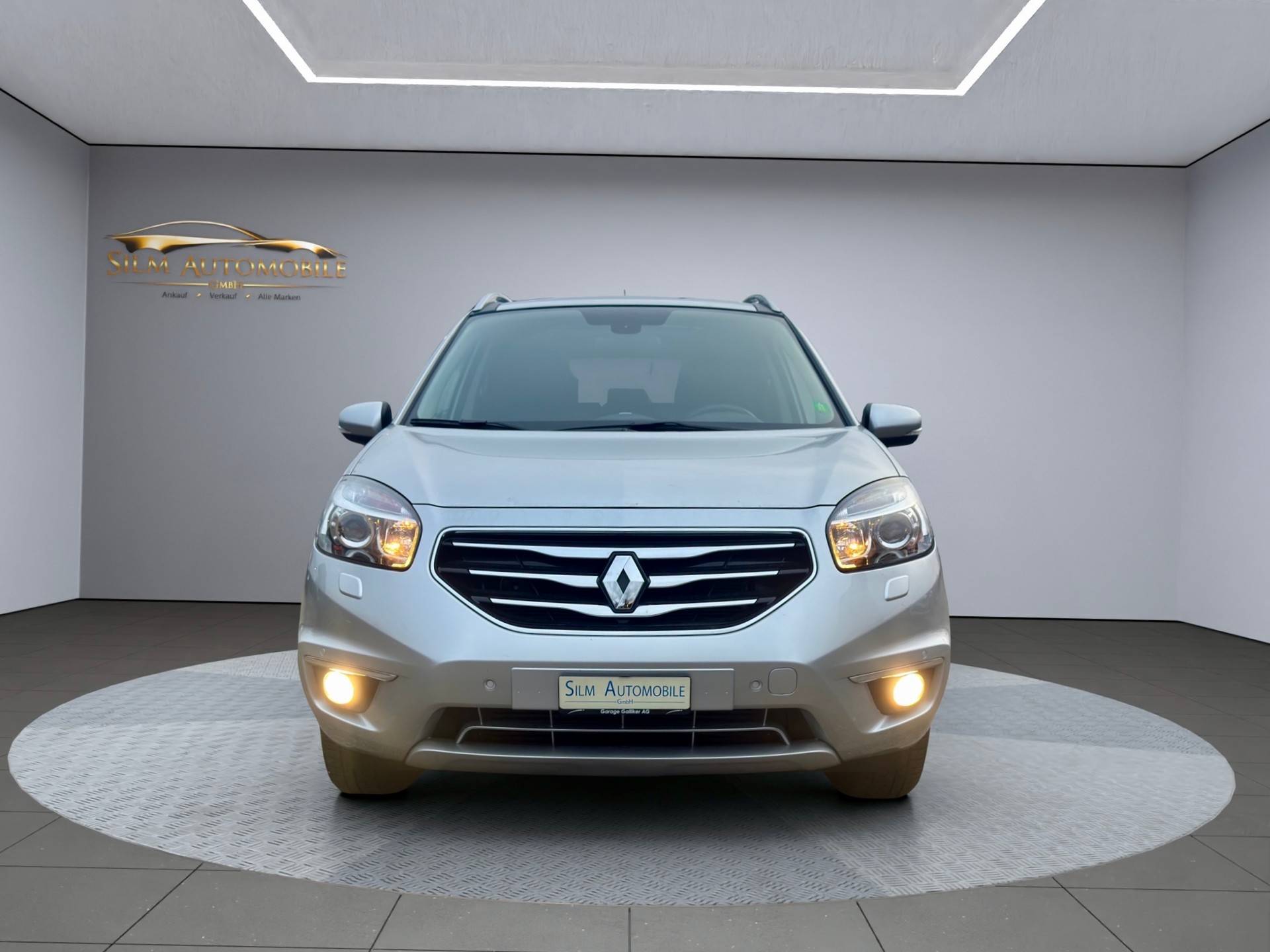 RENAULT Koleos 2.0 dCi Bose 4x4 Automatic-showroom-element-2