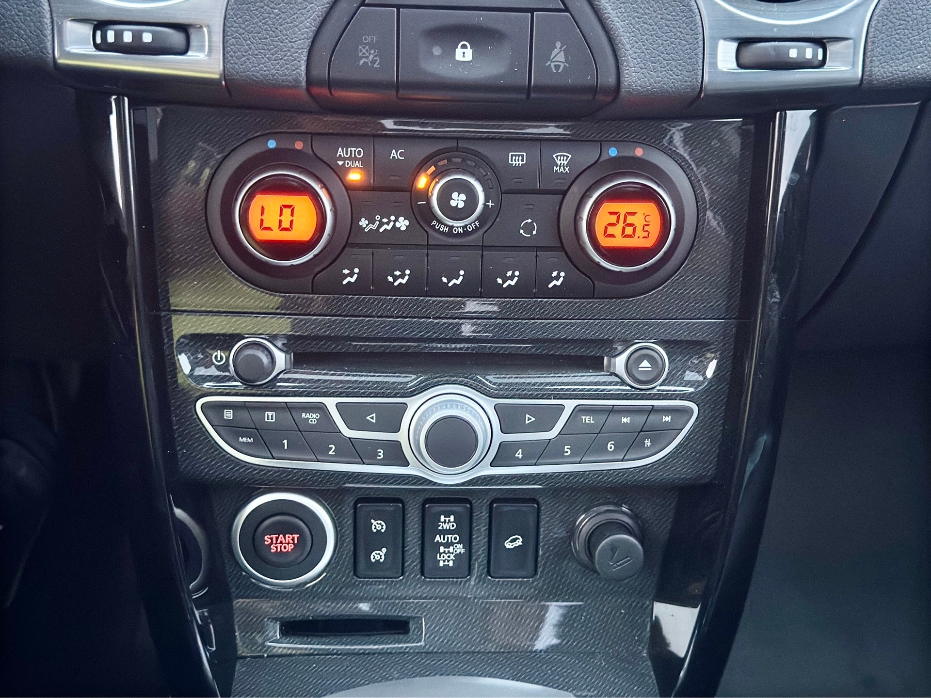 RENAULT Koleos 2.0 dCi Bose 4x4 Automatic-image-15