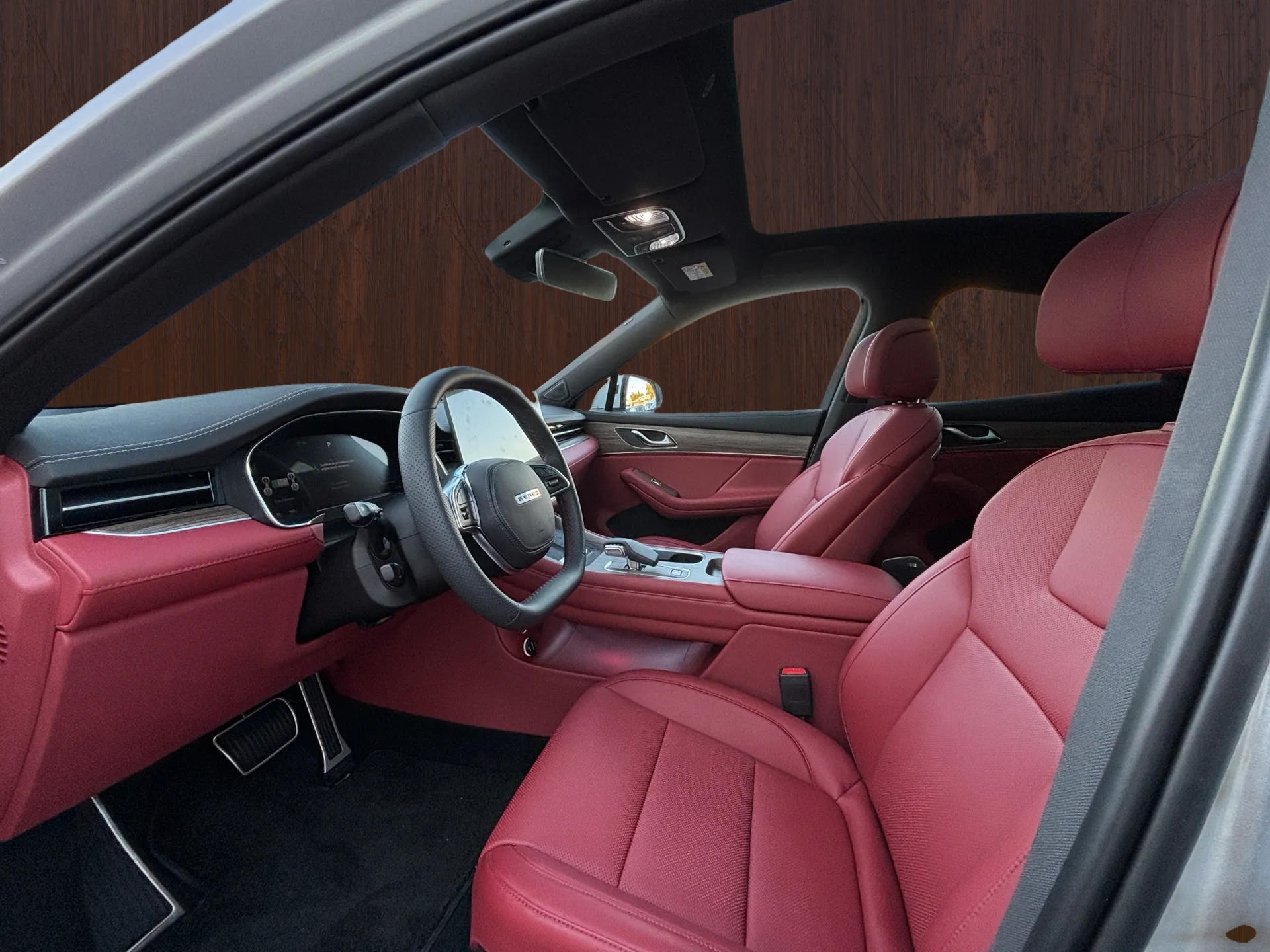 SERES Luxury AWD 80kWh-image-8